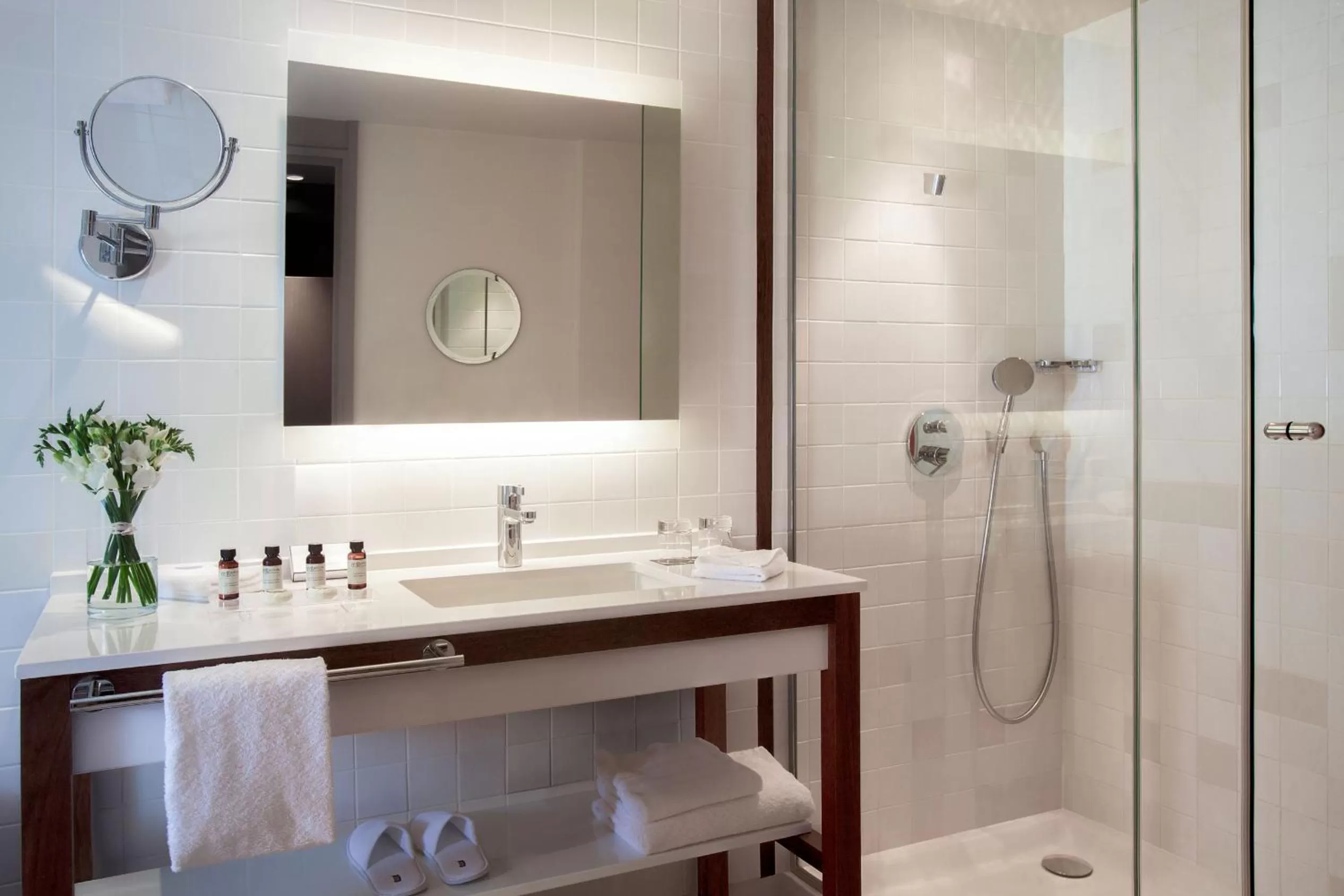 Bathroom in Pullman Cannes Mandelieu