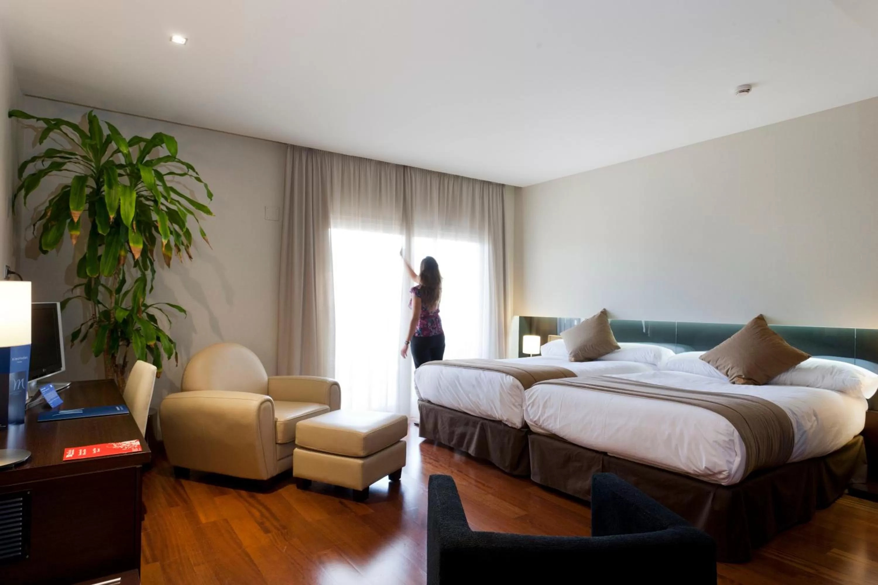 Photo of the whole room, Bed in Thalasia Costa de Murcia