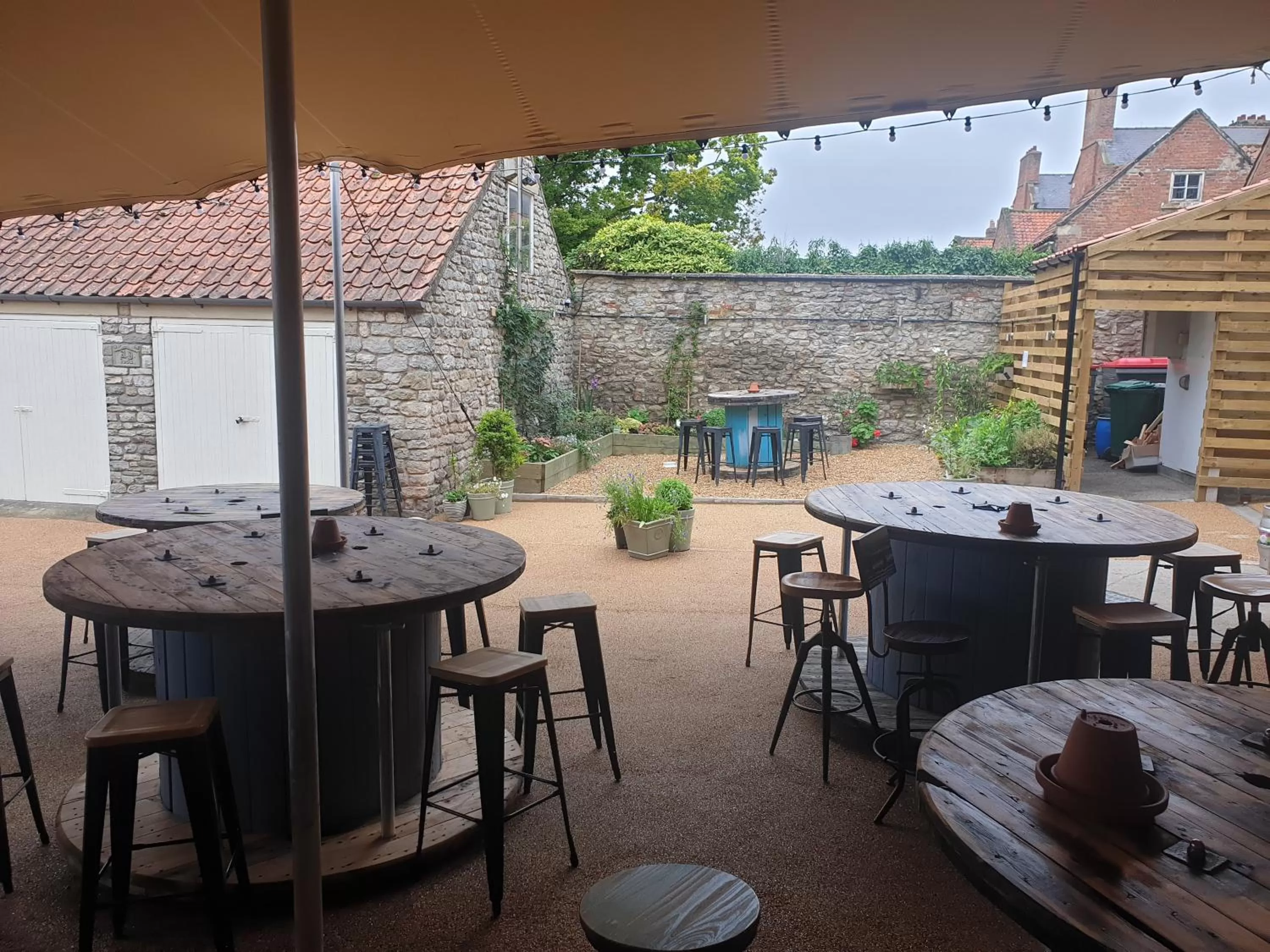 Garden in The Black Swan Inn