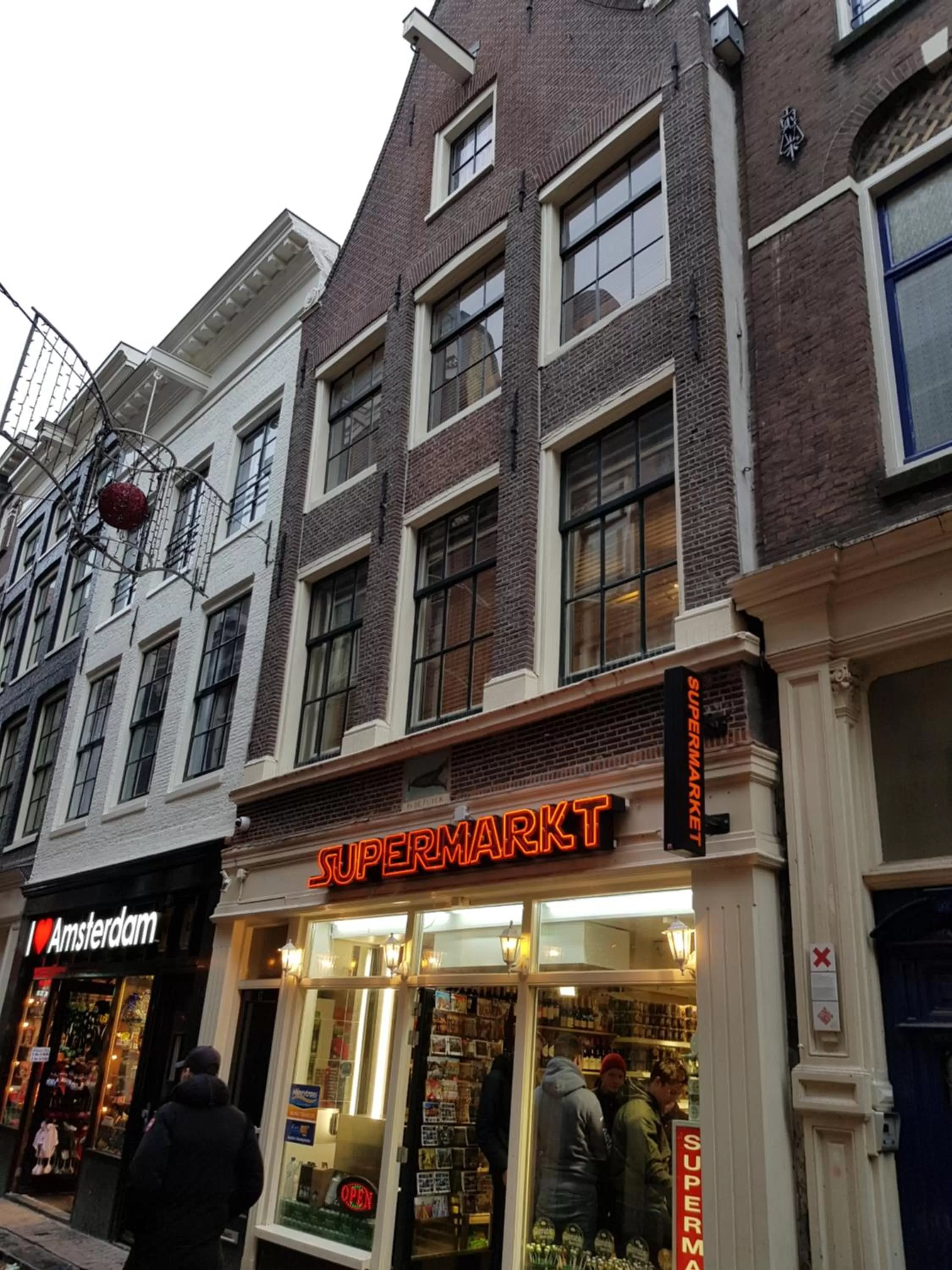 Property building in City Break Amsterdam