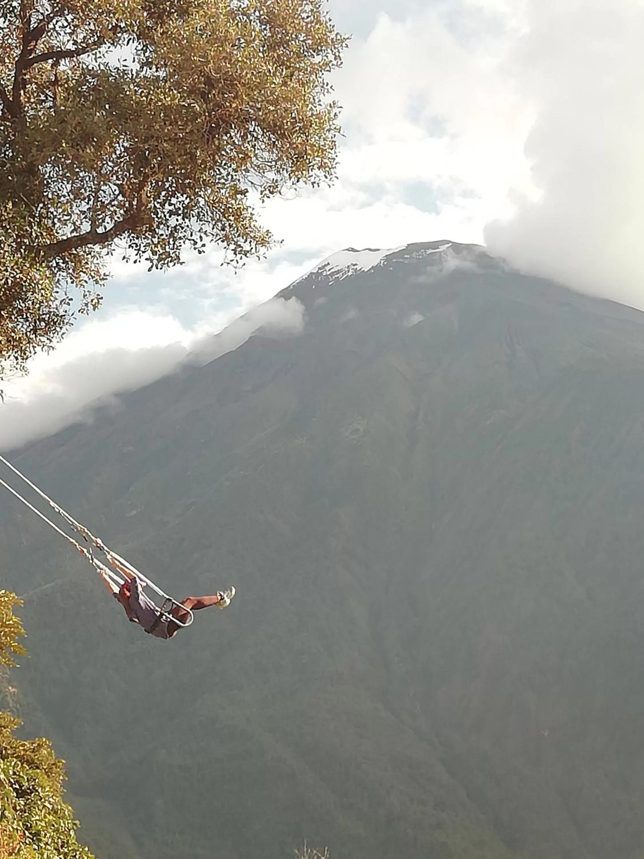 Entertainment in Hostal La Casa Amarilla City