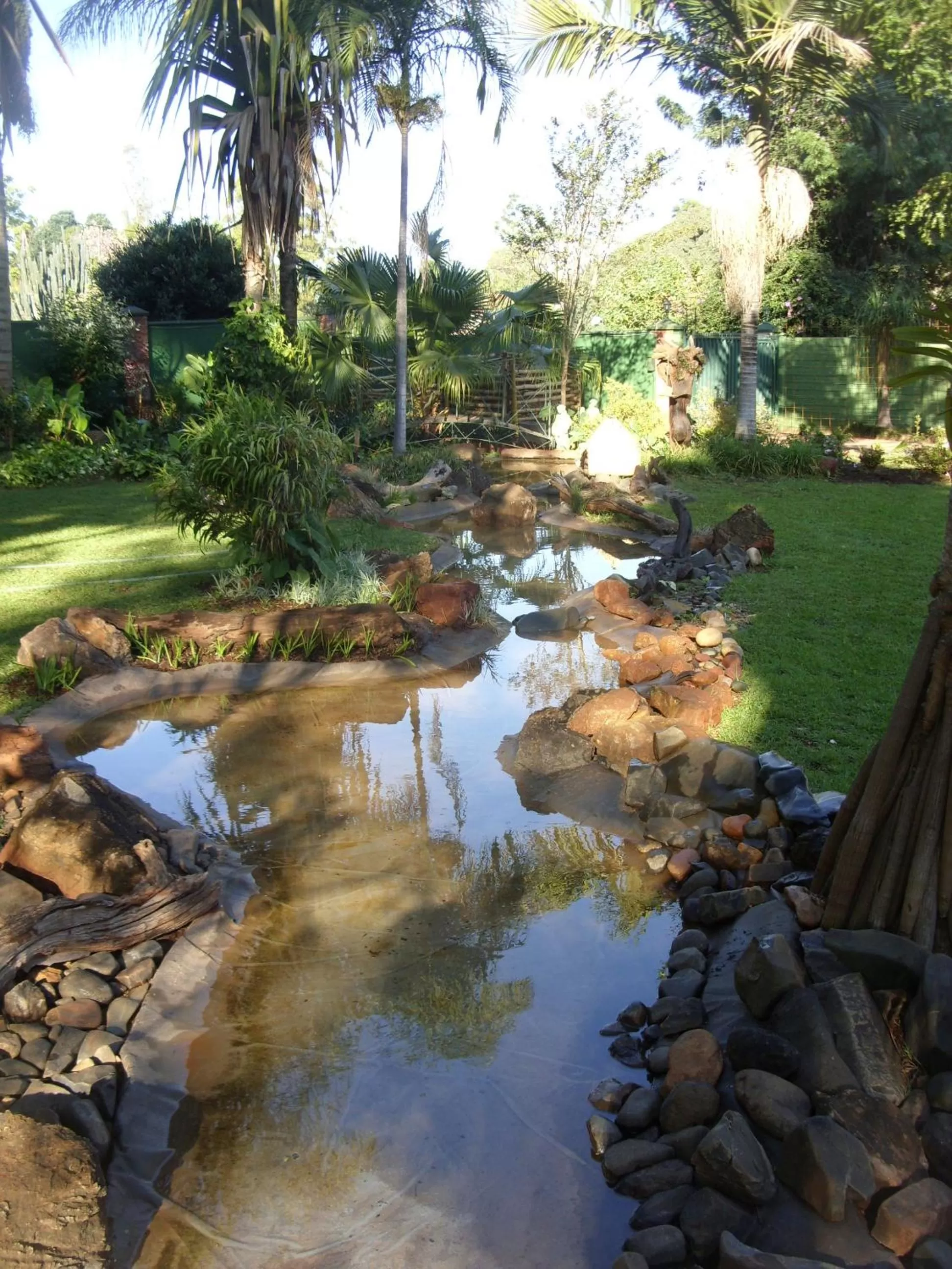 Garden view in 12 FLEETWOOD