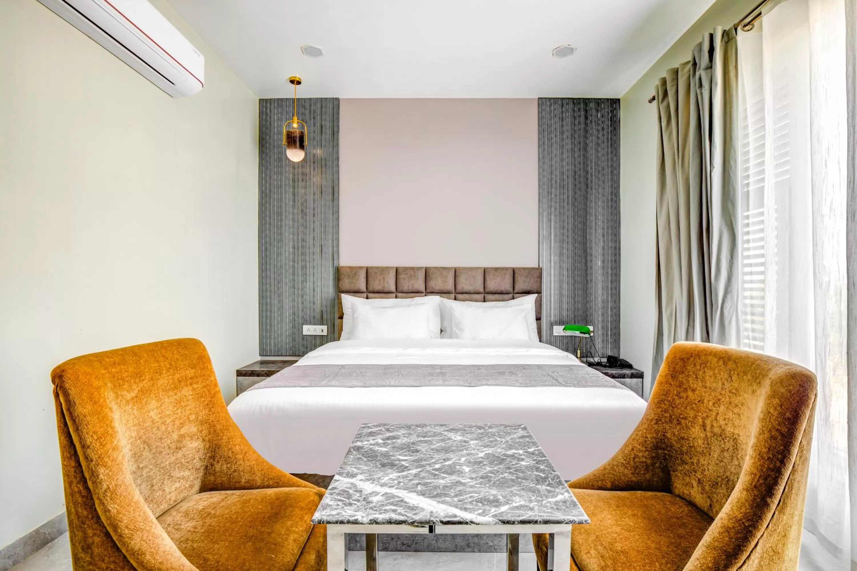 Bed in FabHotel The White Moon