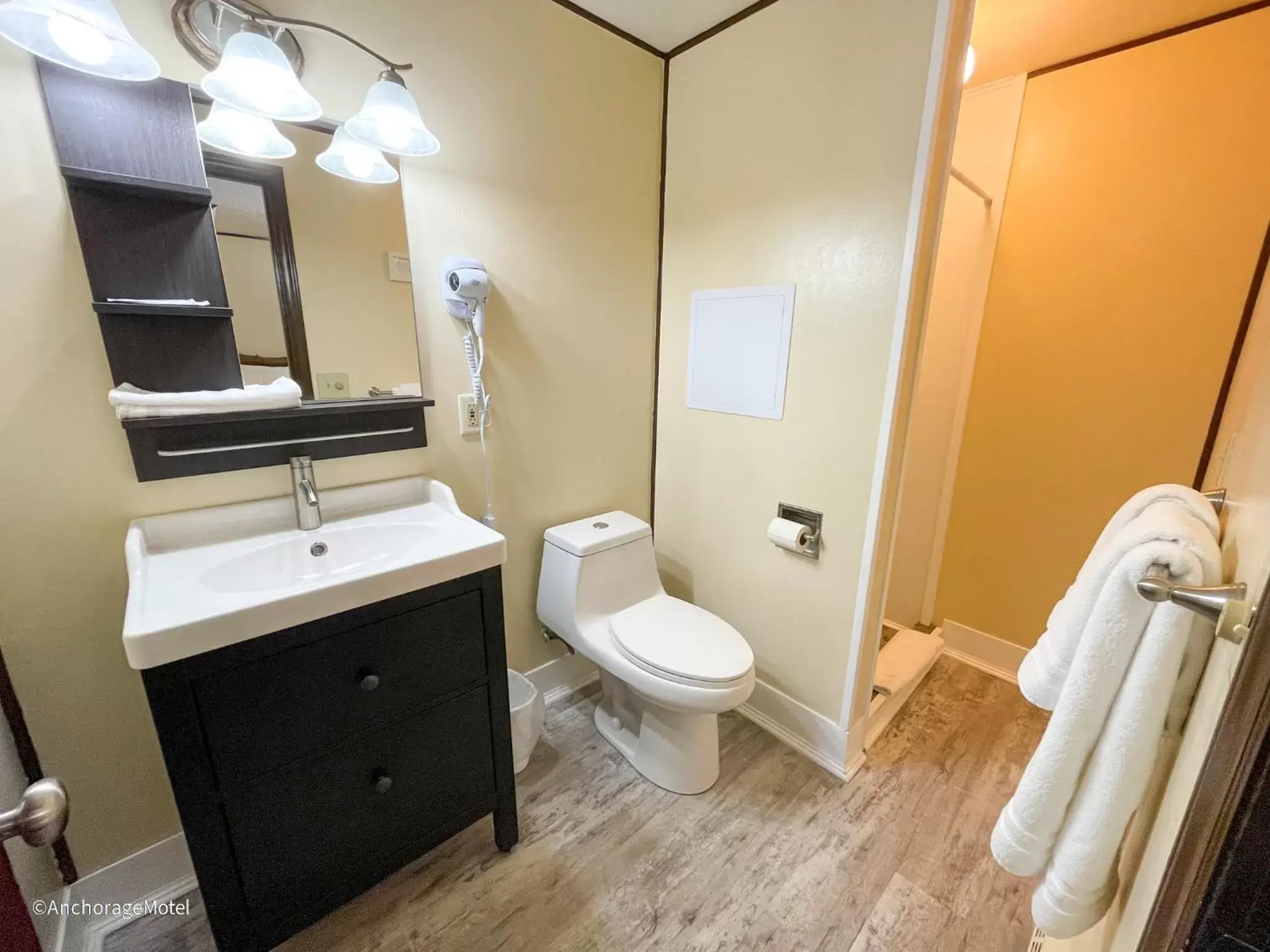 Premium Room (No Pets) - single occupancy in The Anchorage Motel Premium Room (No Pets) - single occupancy in The Anchorage Motel