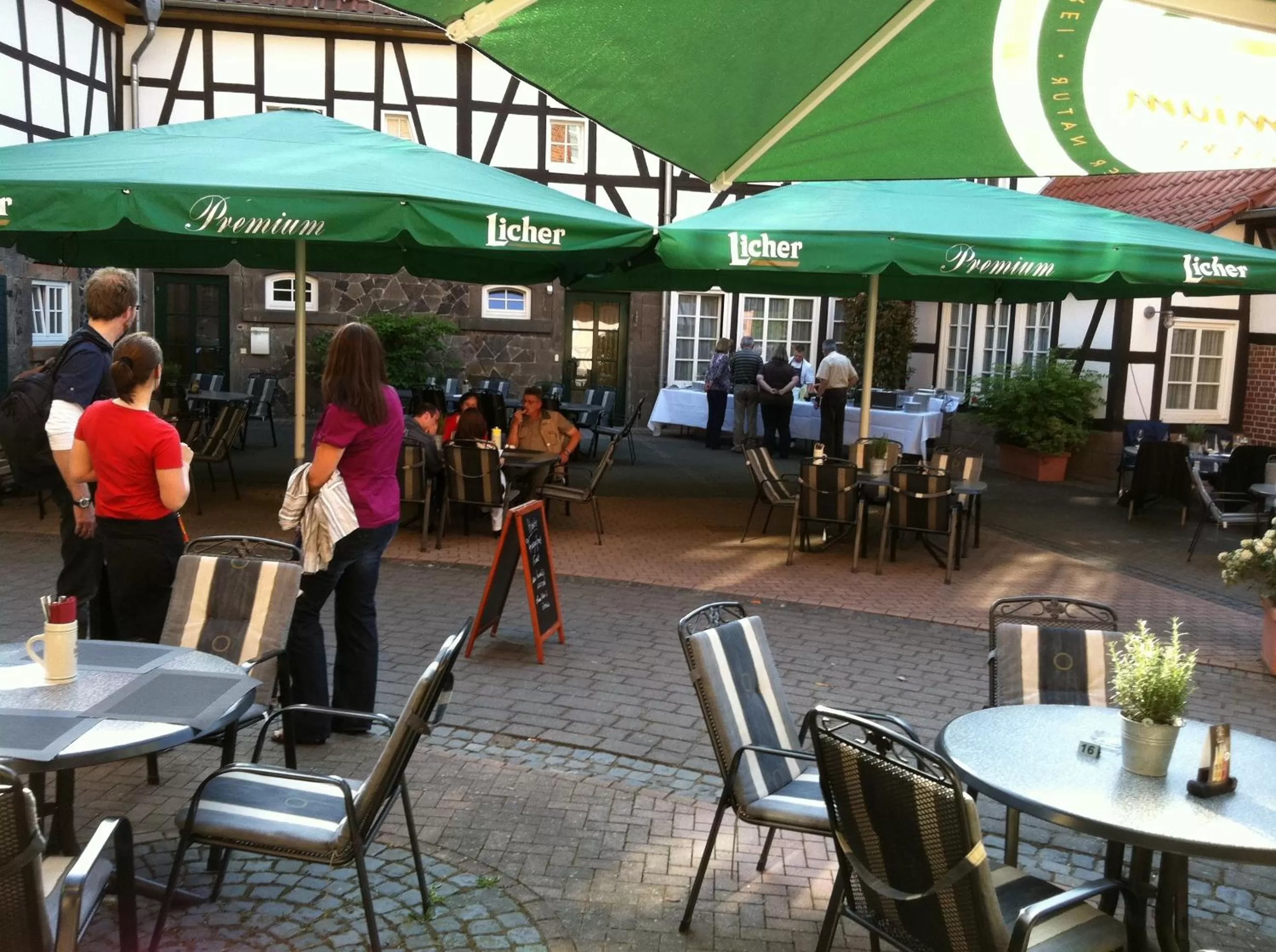 Patio in Hotel Mühlenhof Lollar