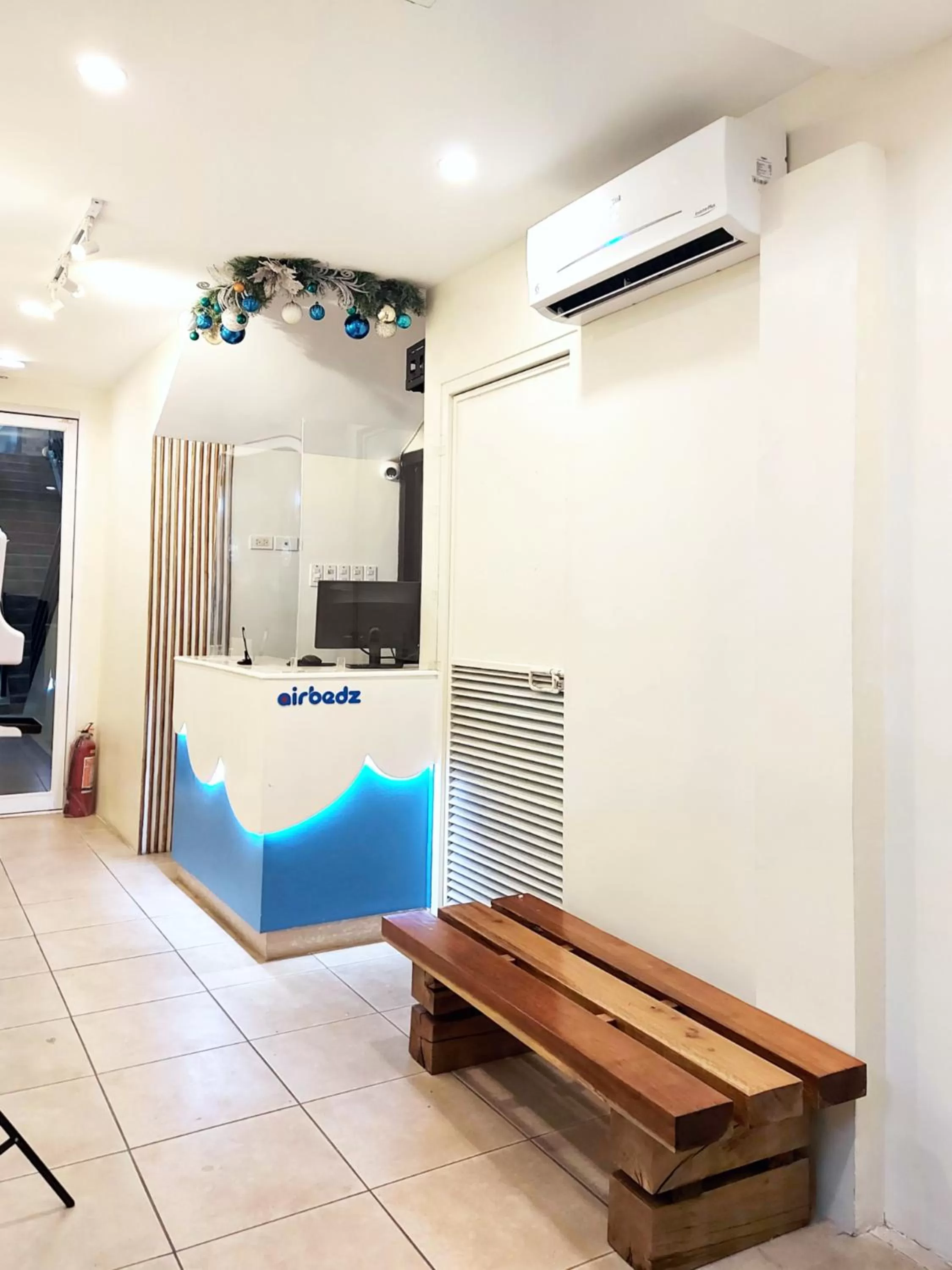 Lobby or reception in airobedz MANILA - A Value Hotel