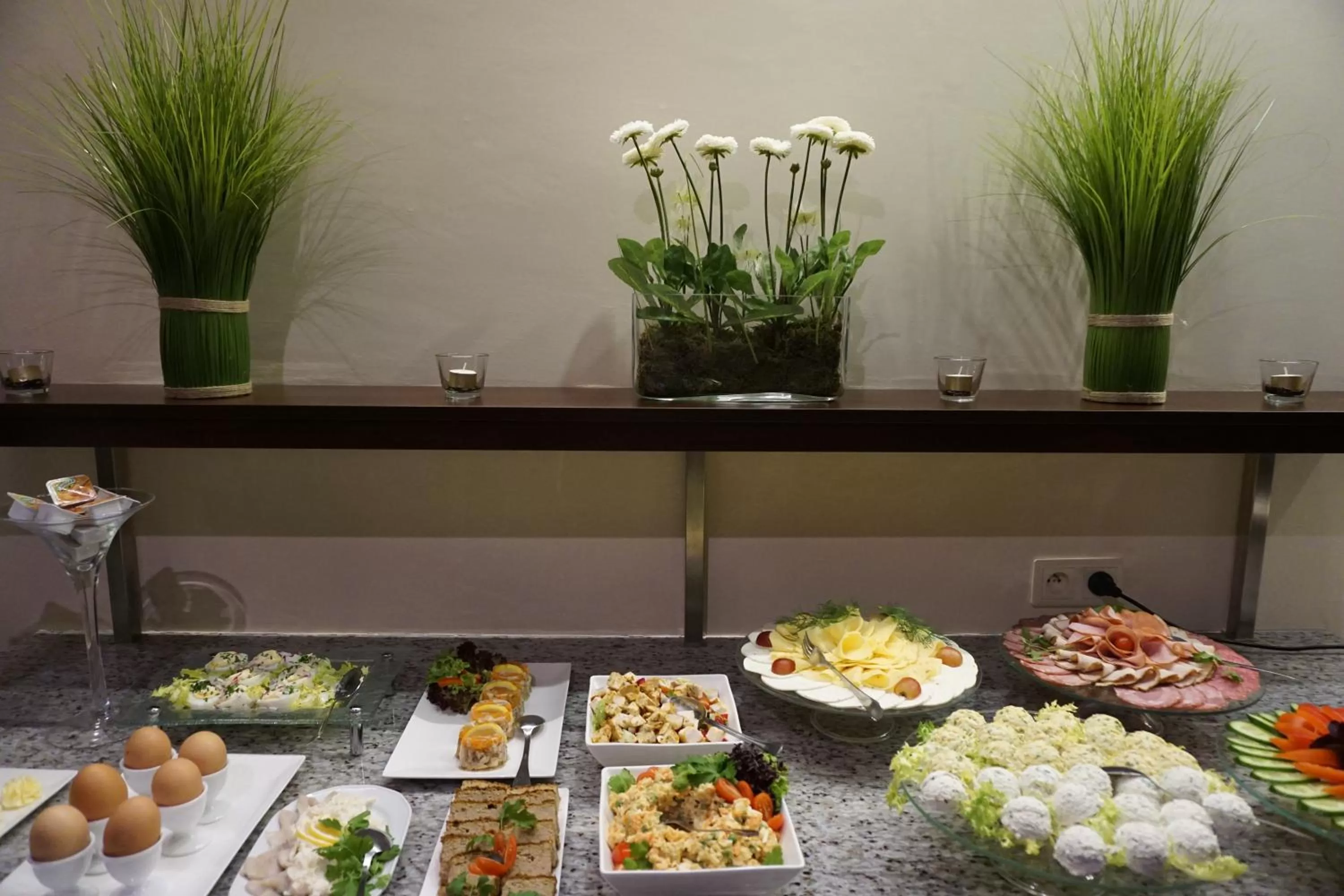 Breakfast in Hotel Mistral