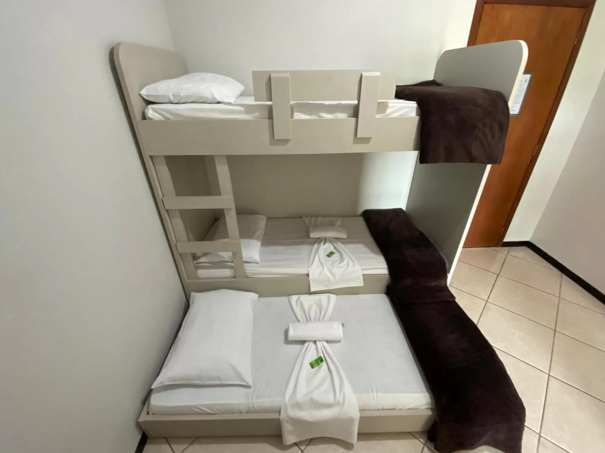 bunk bed, Bed in Hotel Panorâmico