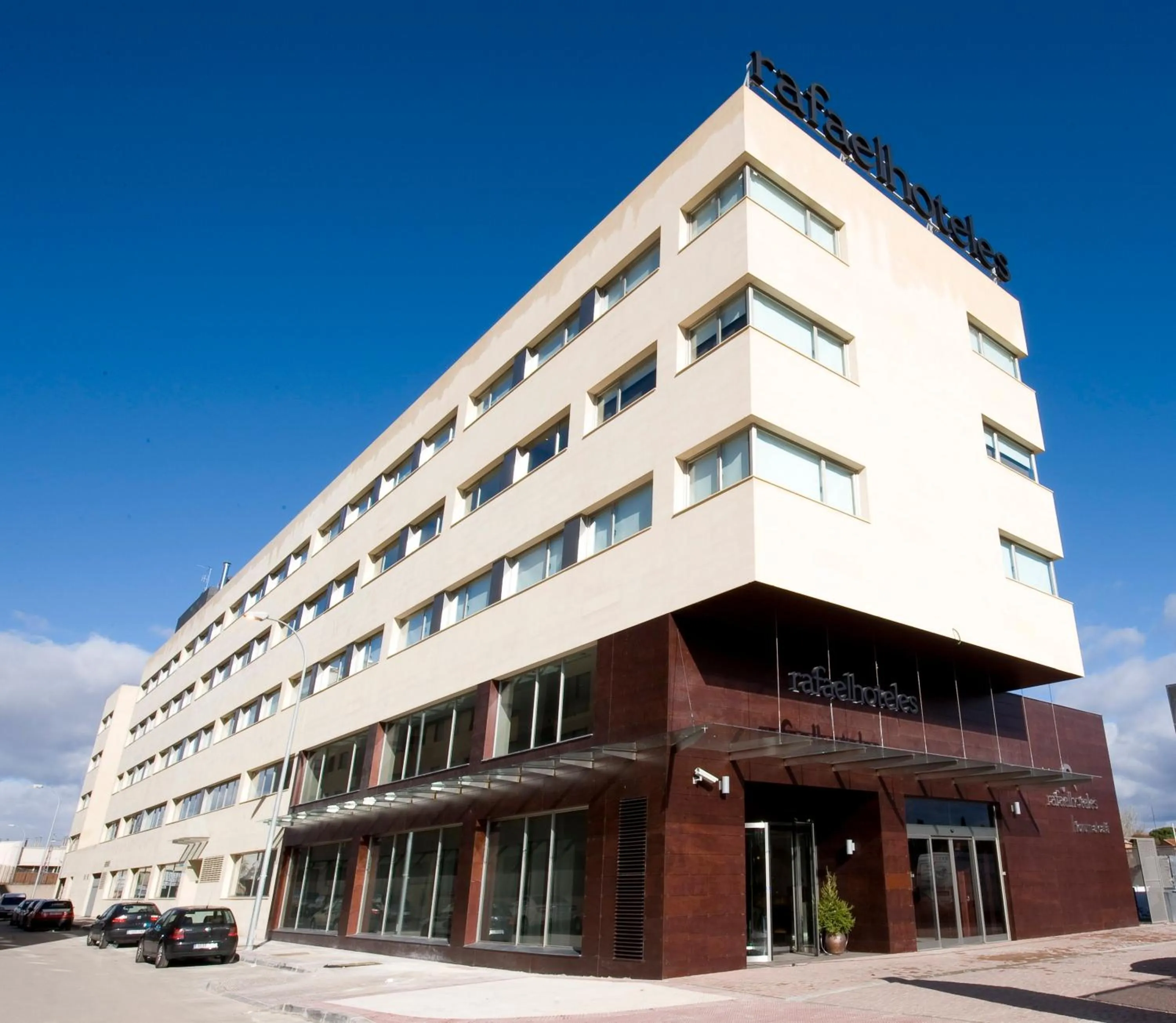 Property building in PCM Forum Alcalá