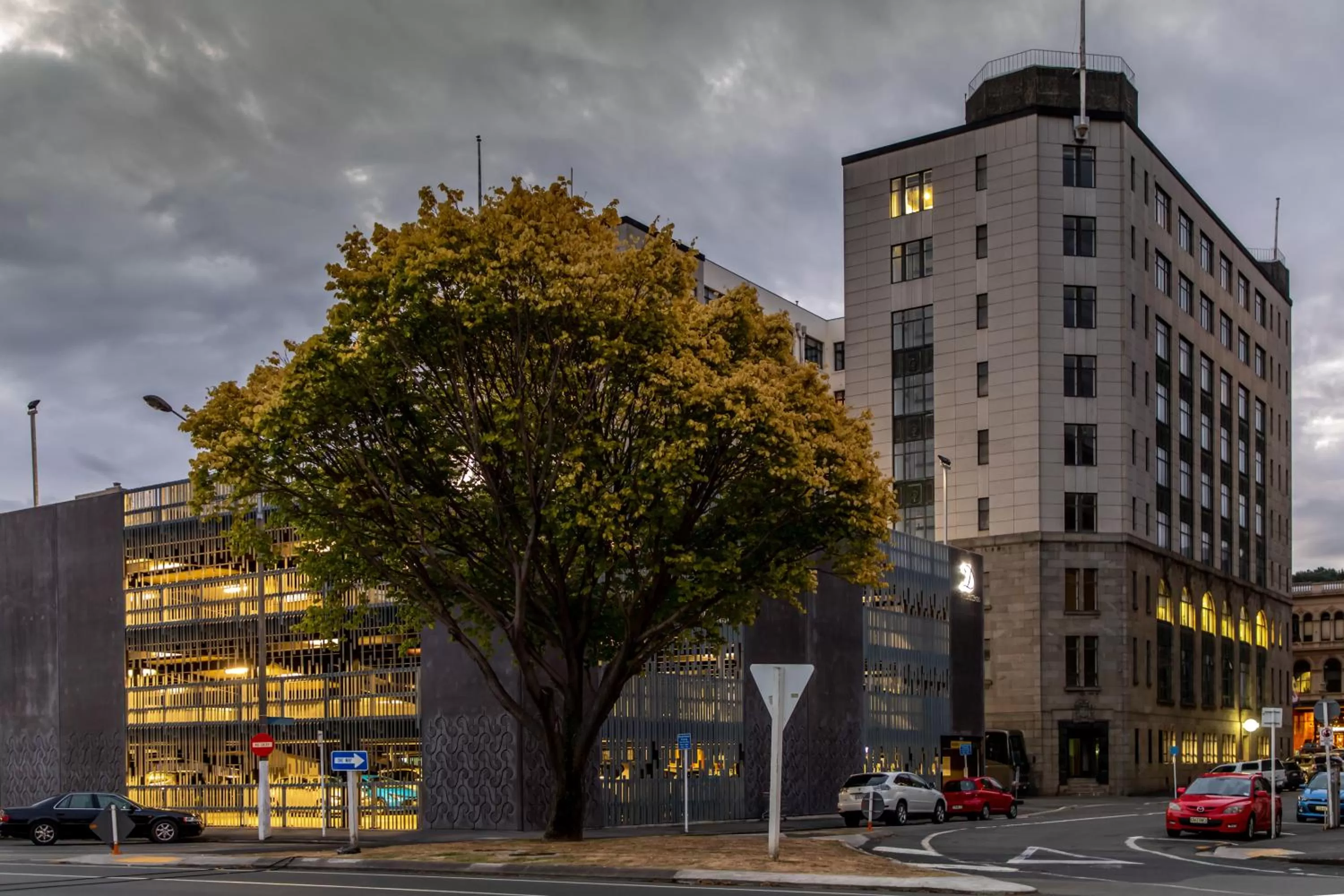 Facade/entrance in Distinction Dunedin Hotel