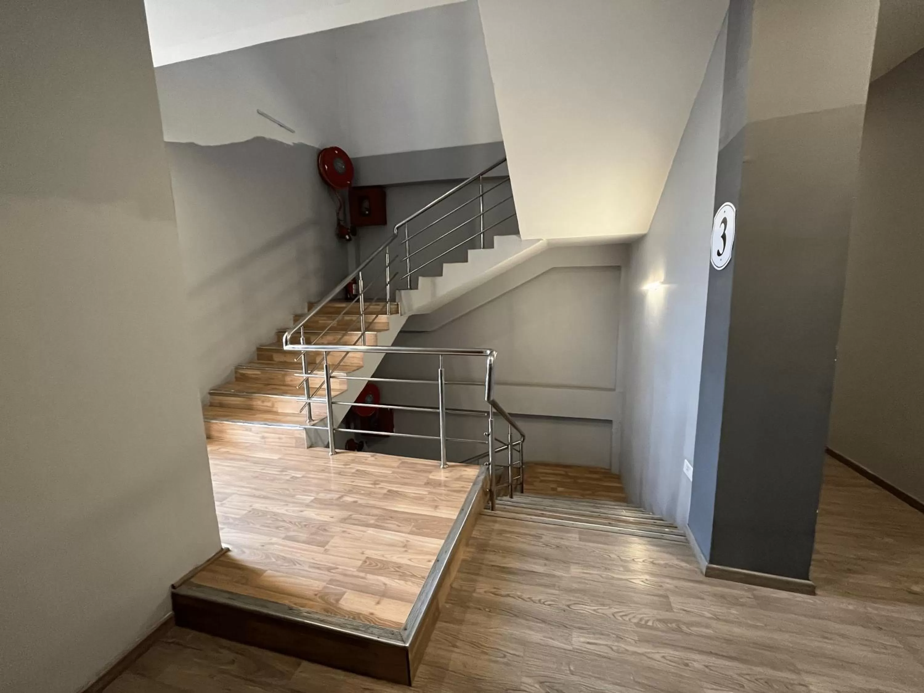 Lobby or reception, Kitchen/Kitchenette in Hotel Zen Garden
