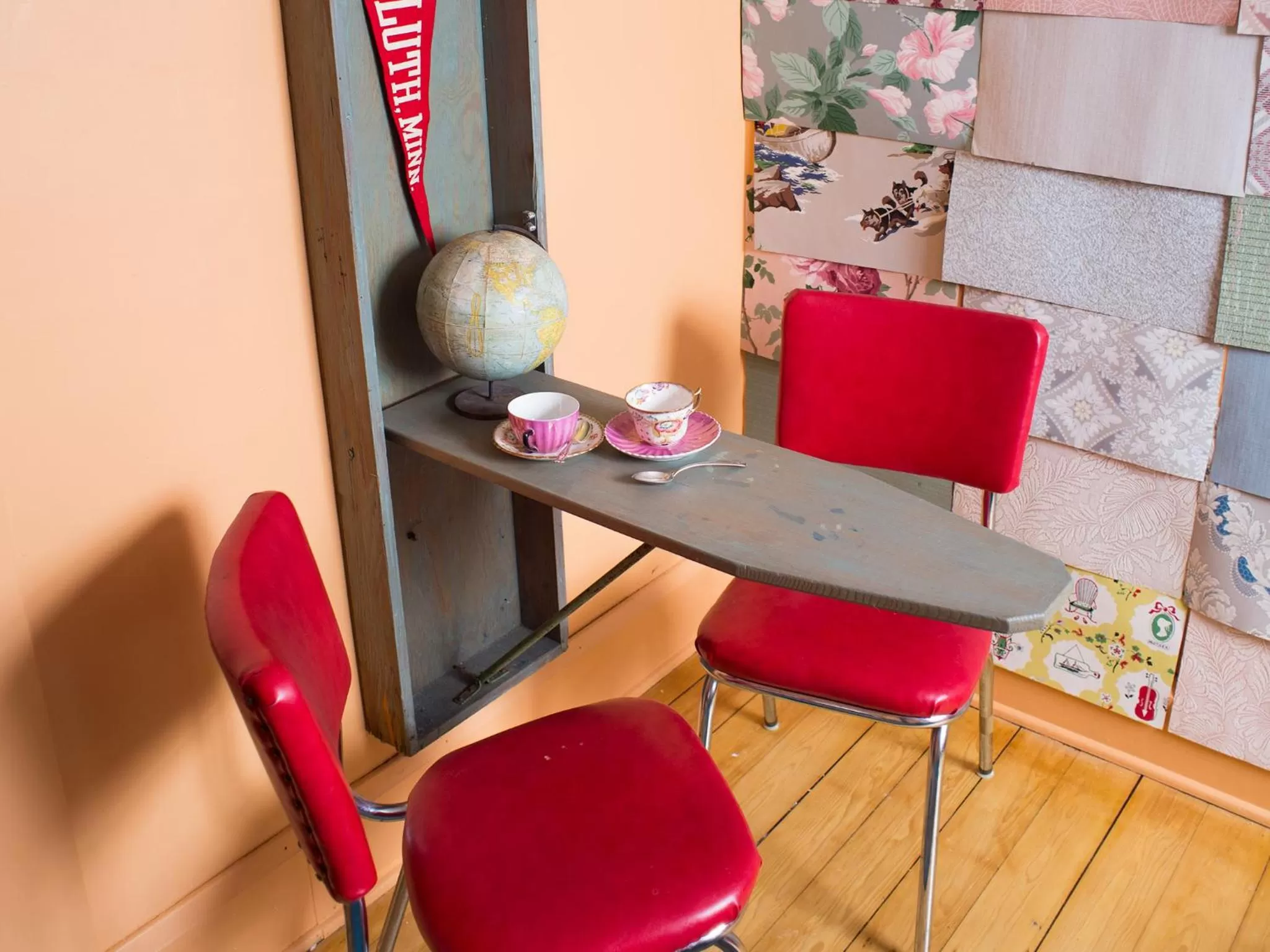 Coffee/tea facilities in Locust & Starr Inn