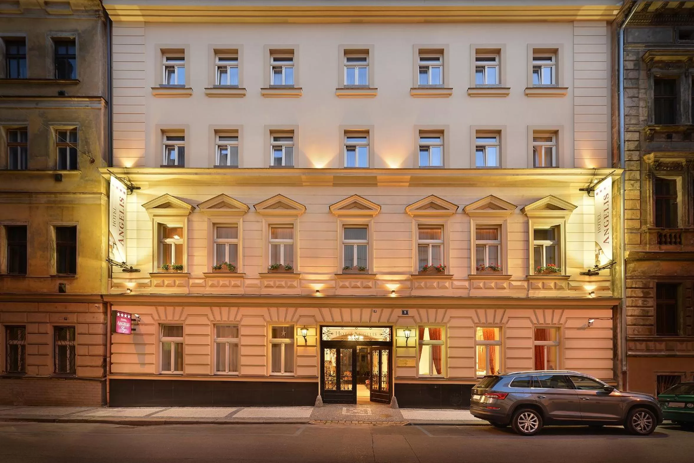 Facade/entrance in Hotel Angelis