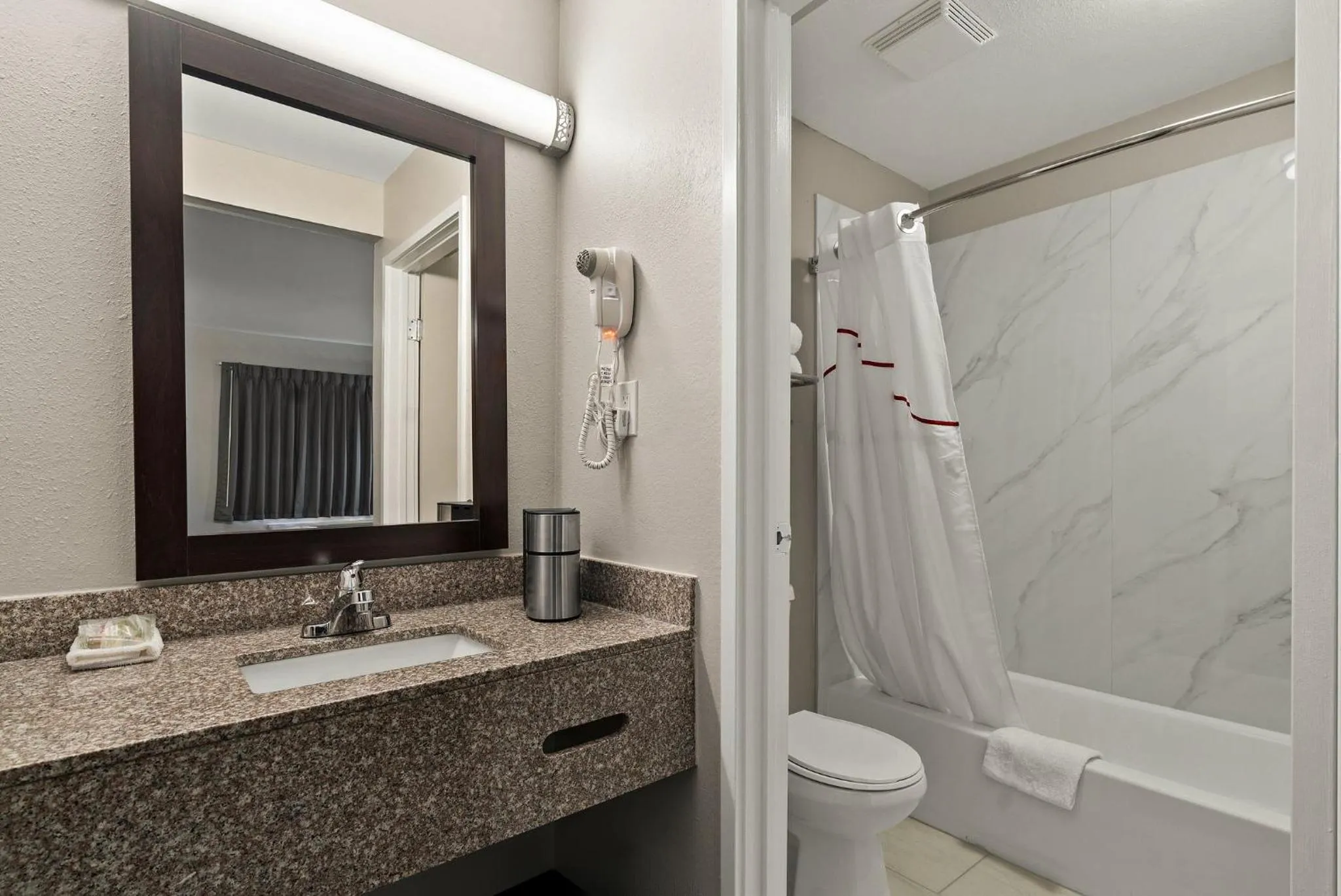 Bathroom in Red Roof Inn Spartanburg - I-85