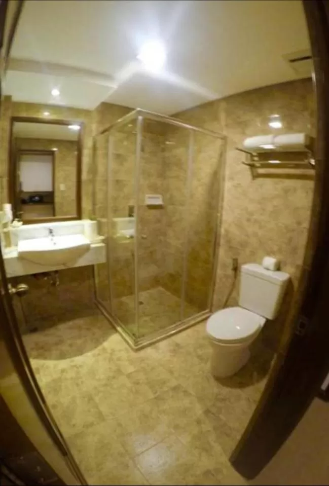 Shower in MO2 Lagoon Coron