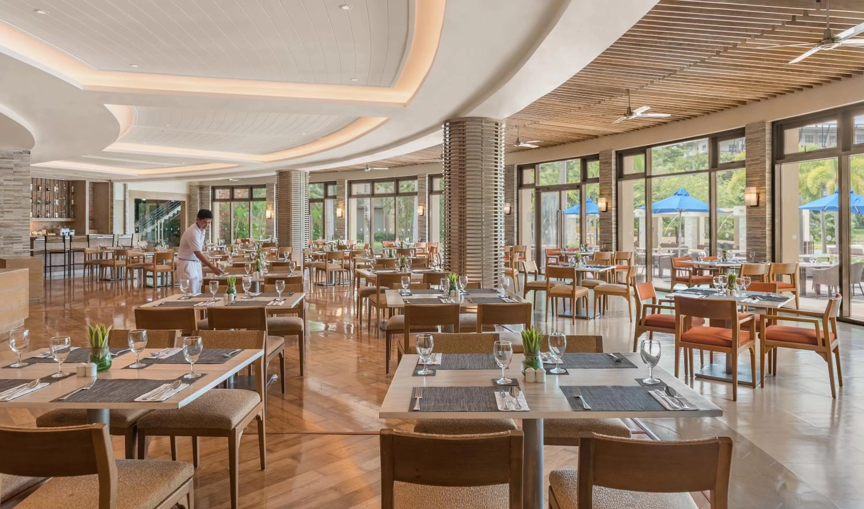 Restaurant/places to eat in Pico Sands Hotel