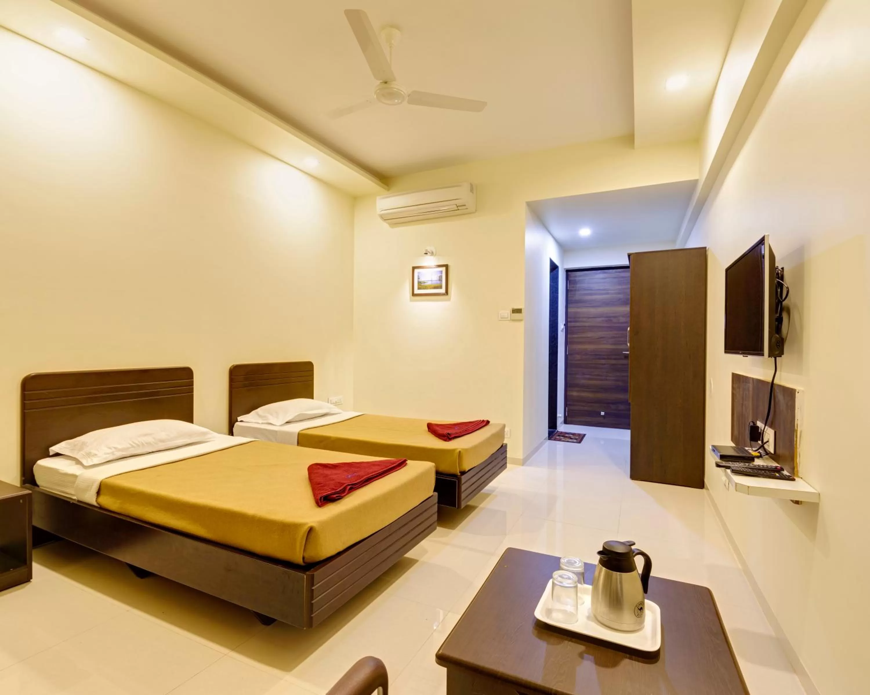 Bedroom, Bed in Hotel Galaxy Inn Kolhapur