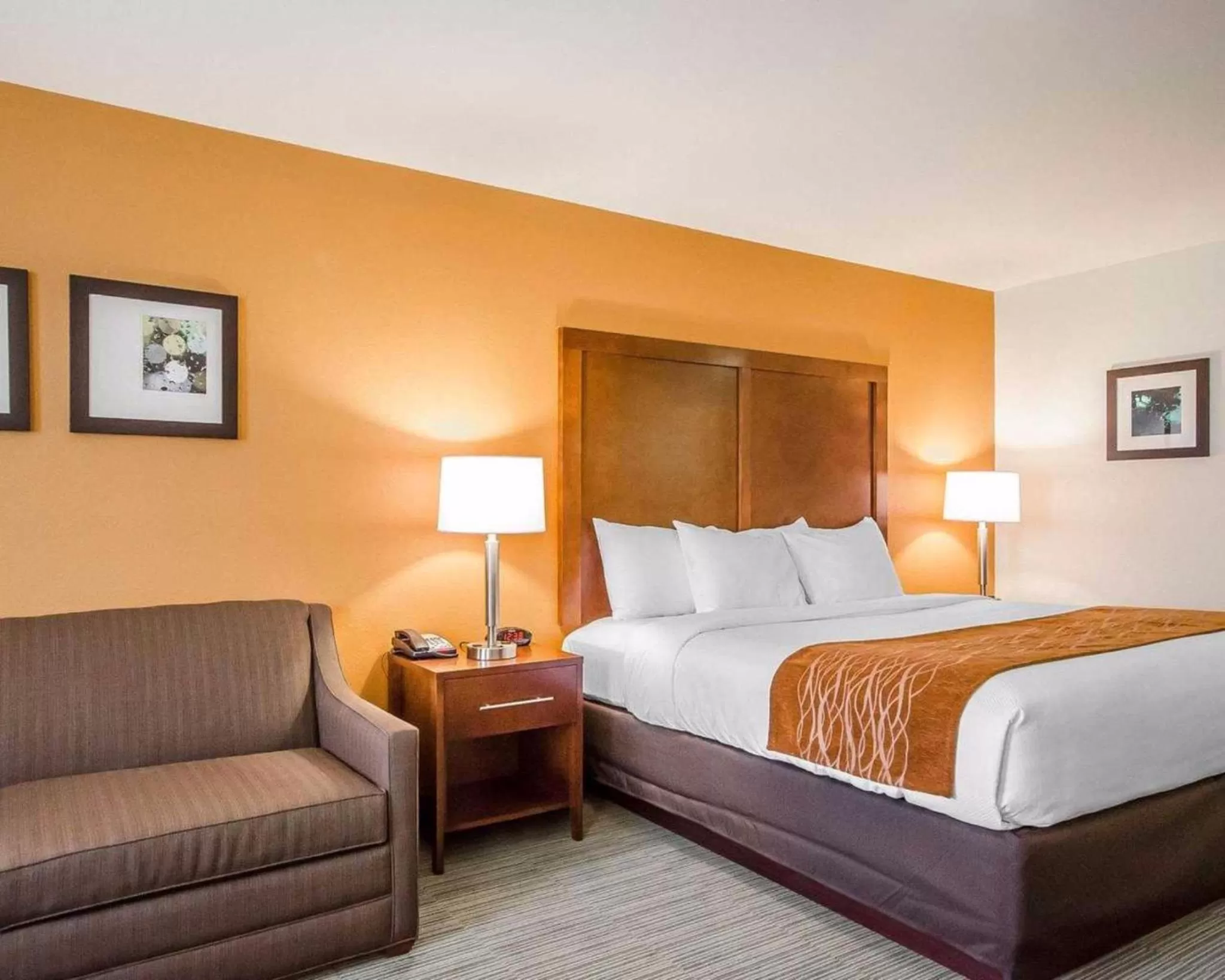 Photo of the whole room, Bed in Comfort Inn Ferdinand