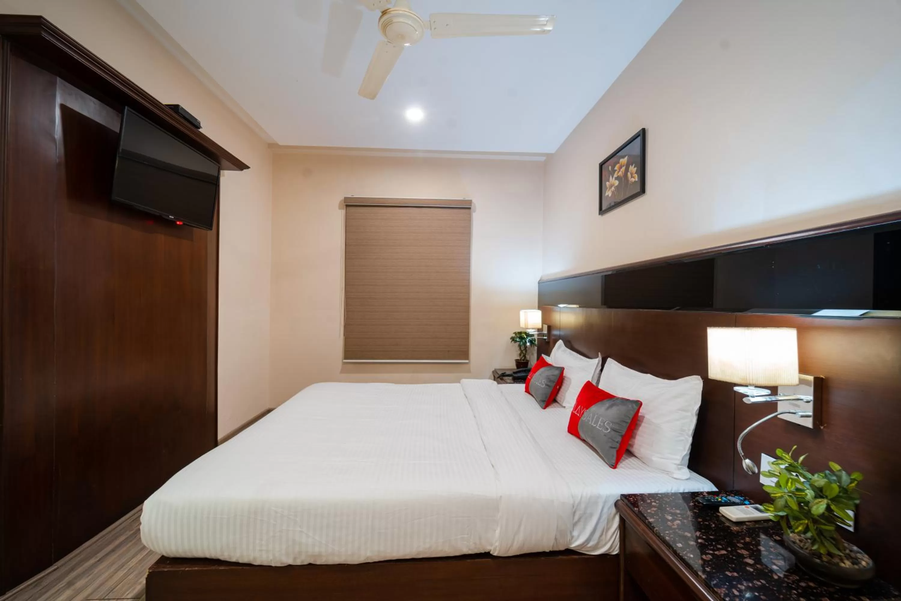 Photo of the whole room, Bed in Playsales Eco Stay Vijay Nagar Indore