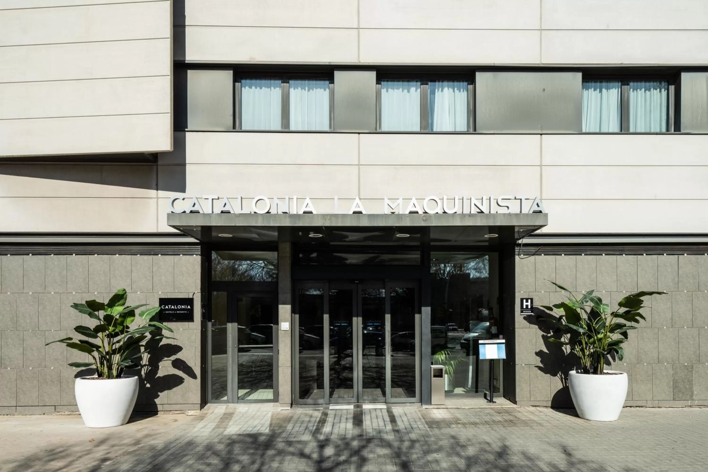 Property building in Catalonia La Maquinista