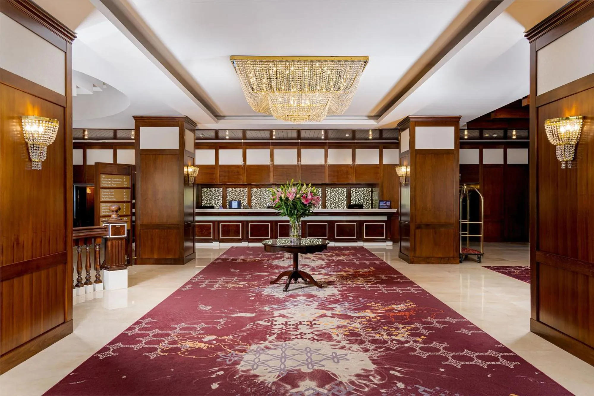 Lobby or reception in Hotel International