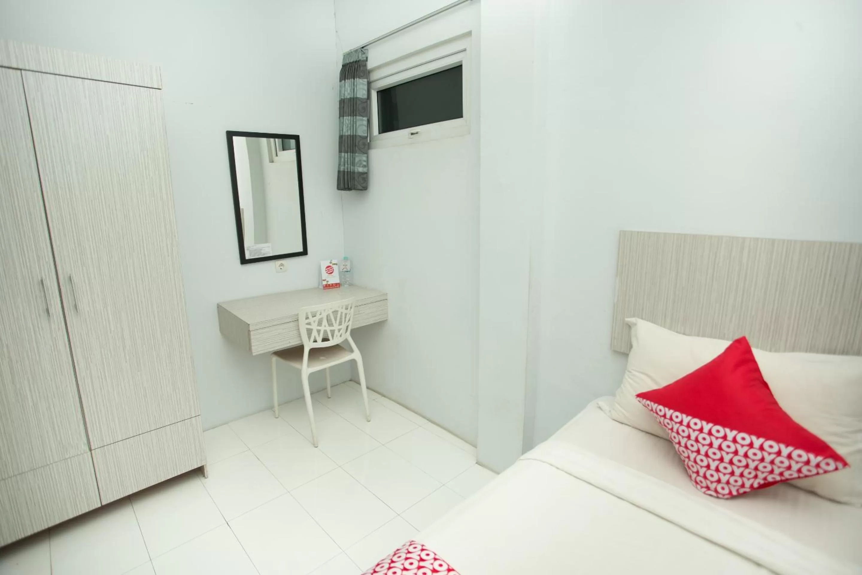 Bedroom, Bed in Hotel O Lapan Lapan