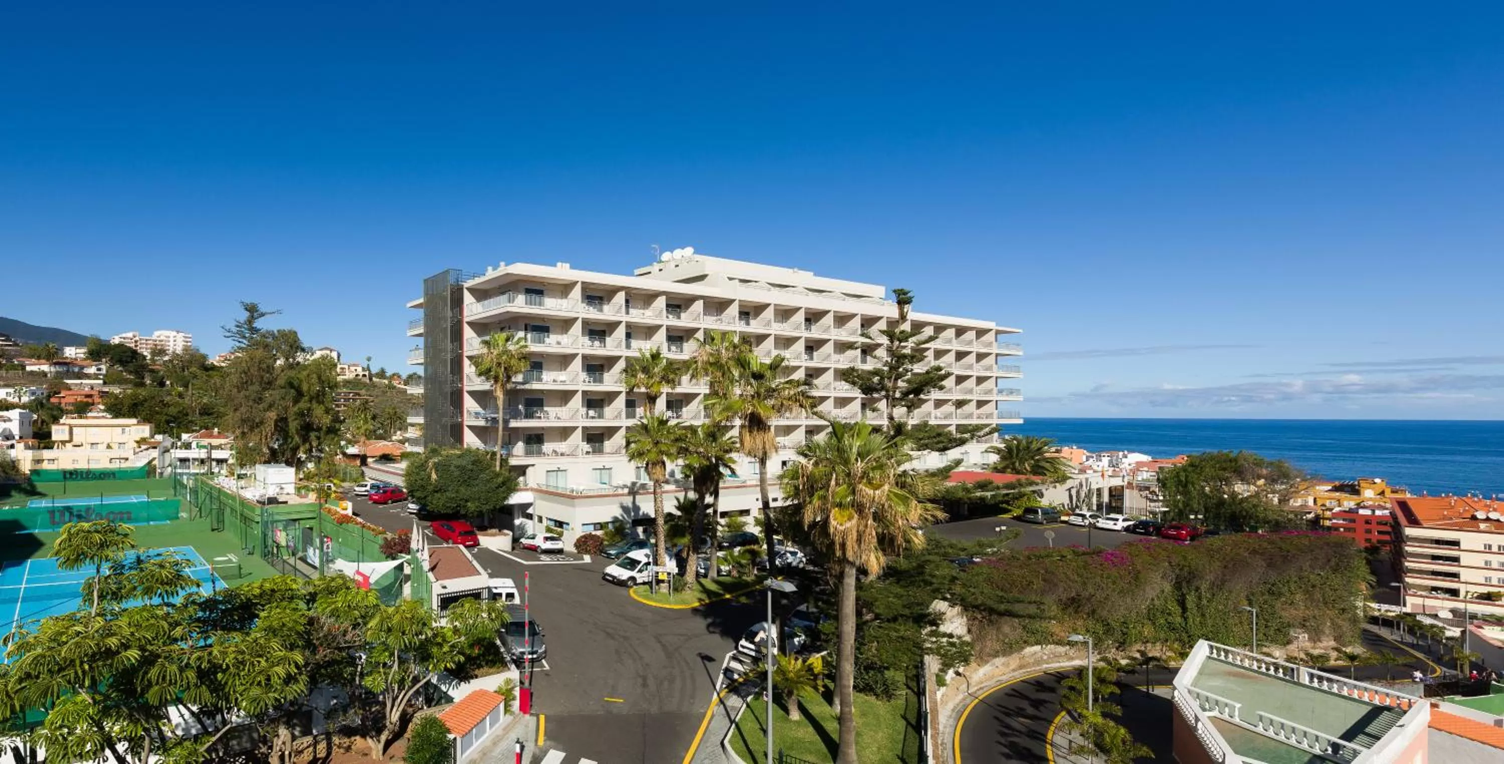 Property building in Hotel Atlantic El Tope