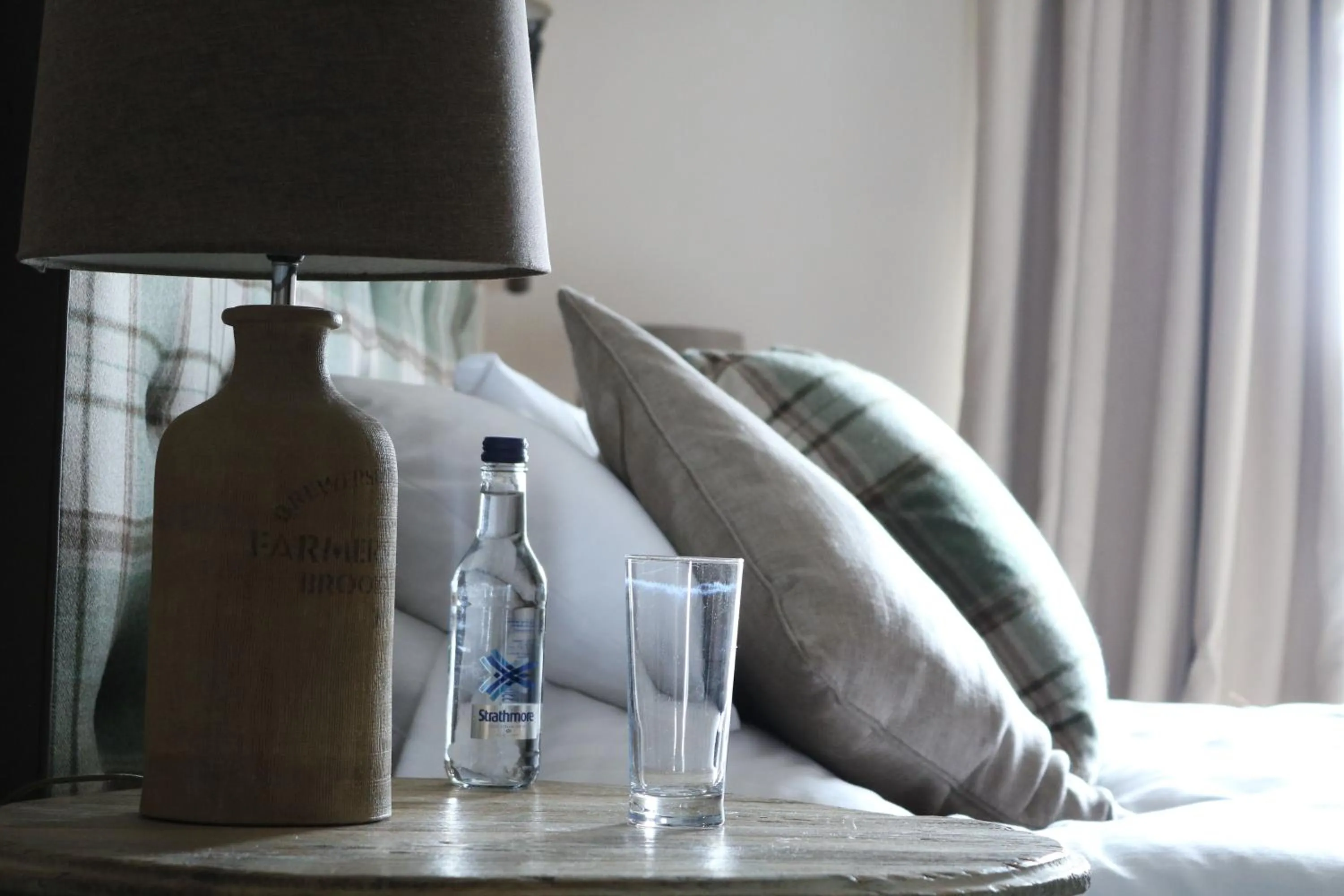 Drinks in The White Hart Hotel