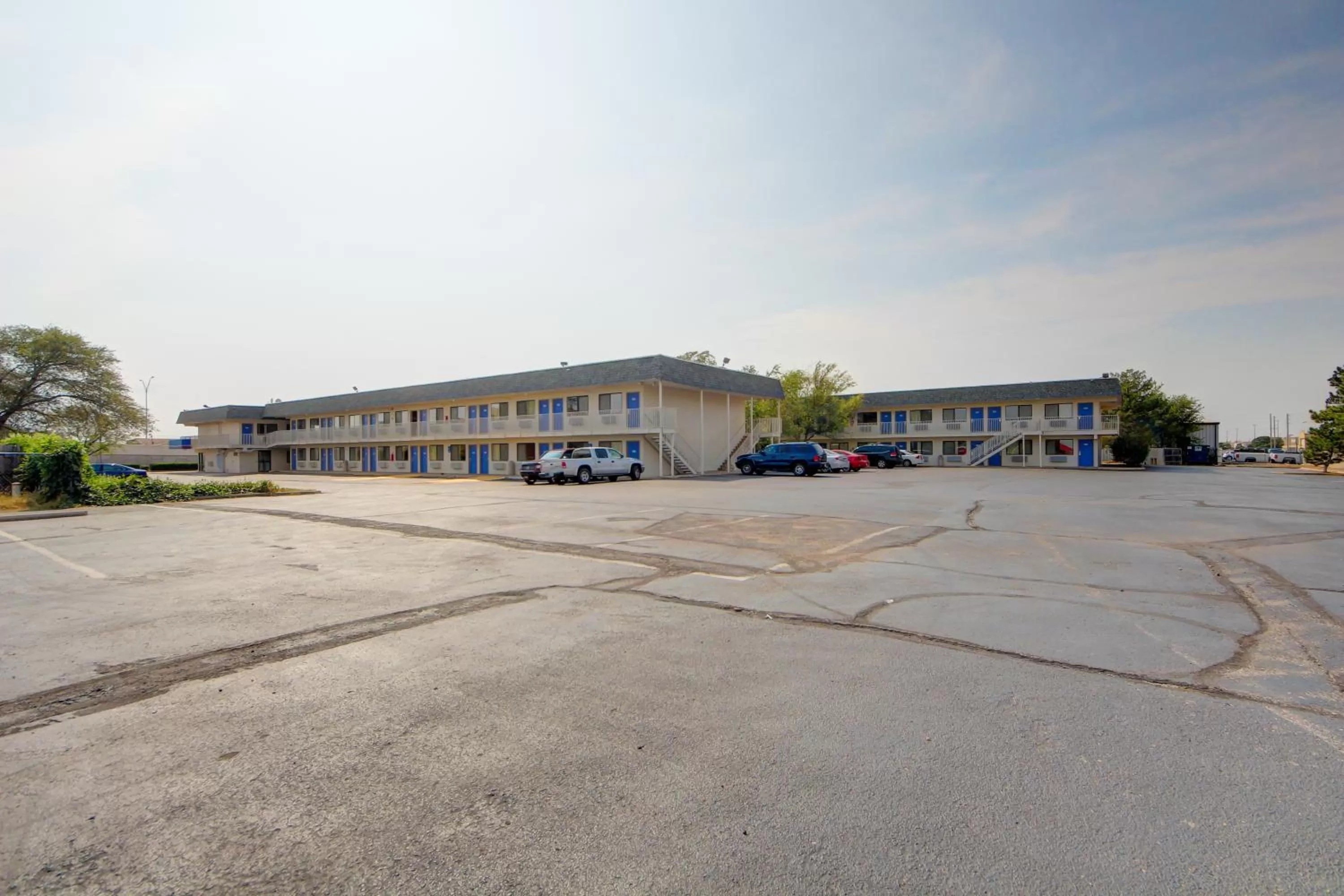 Property building in Motel 6-Wichita, KS - AIRPORT