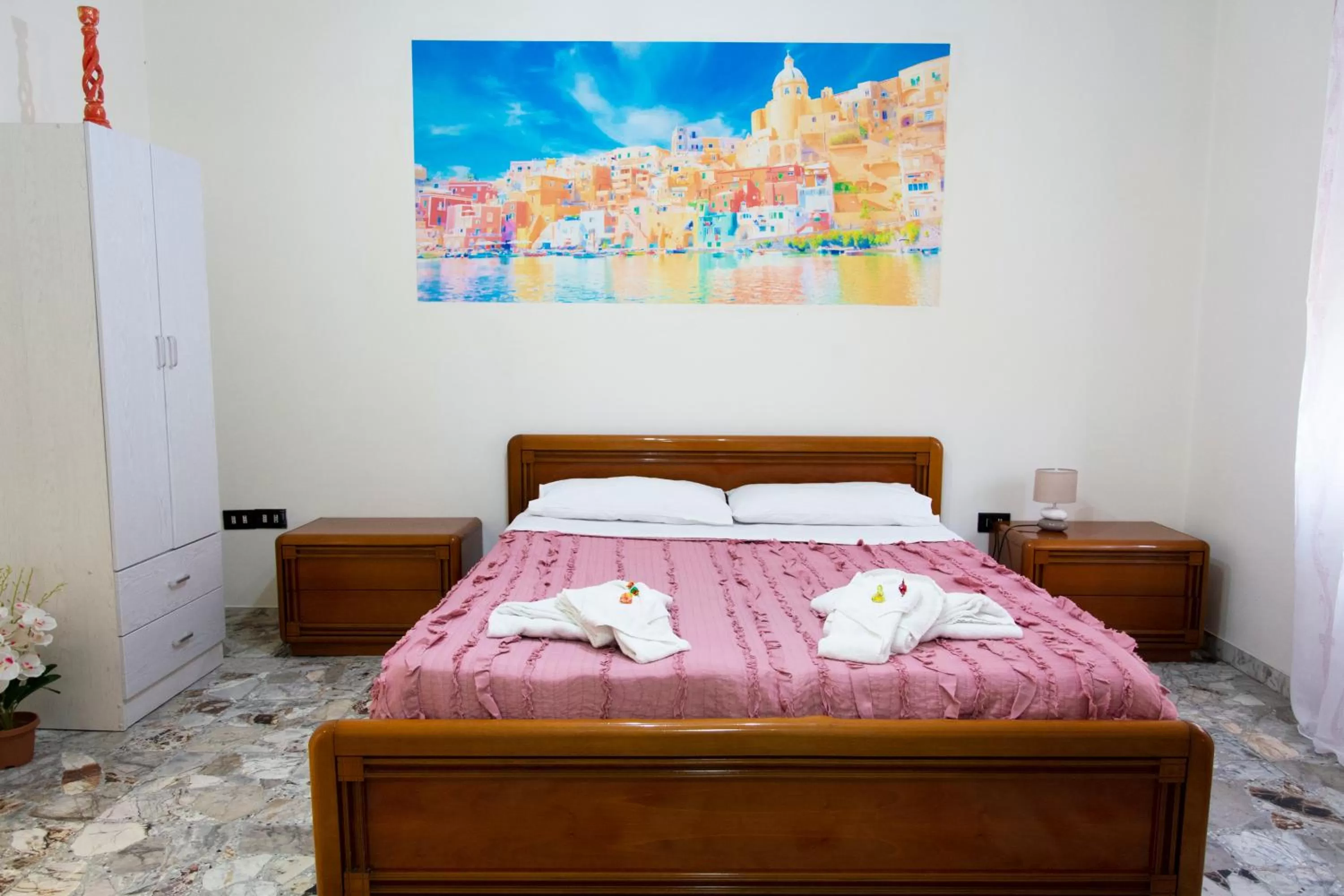 Bedroom, Bed in Stazione Centrale B&B