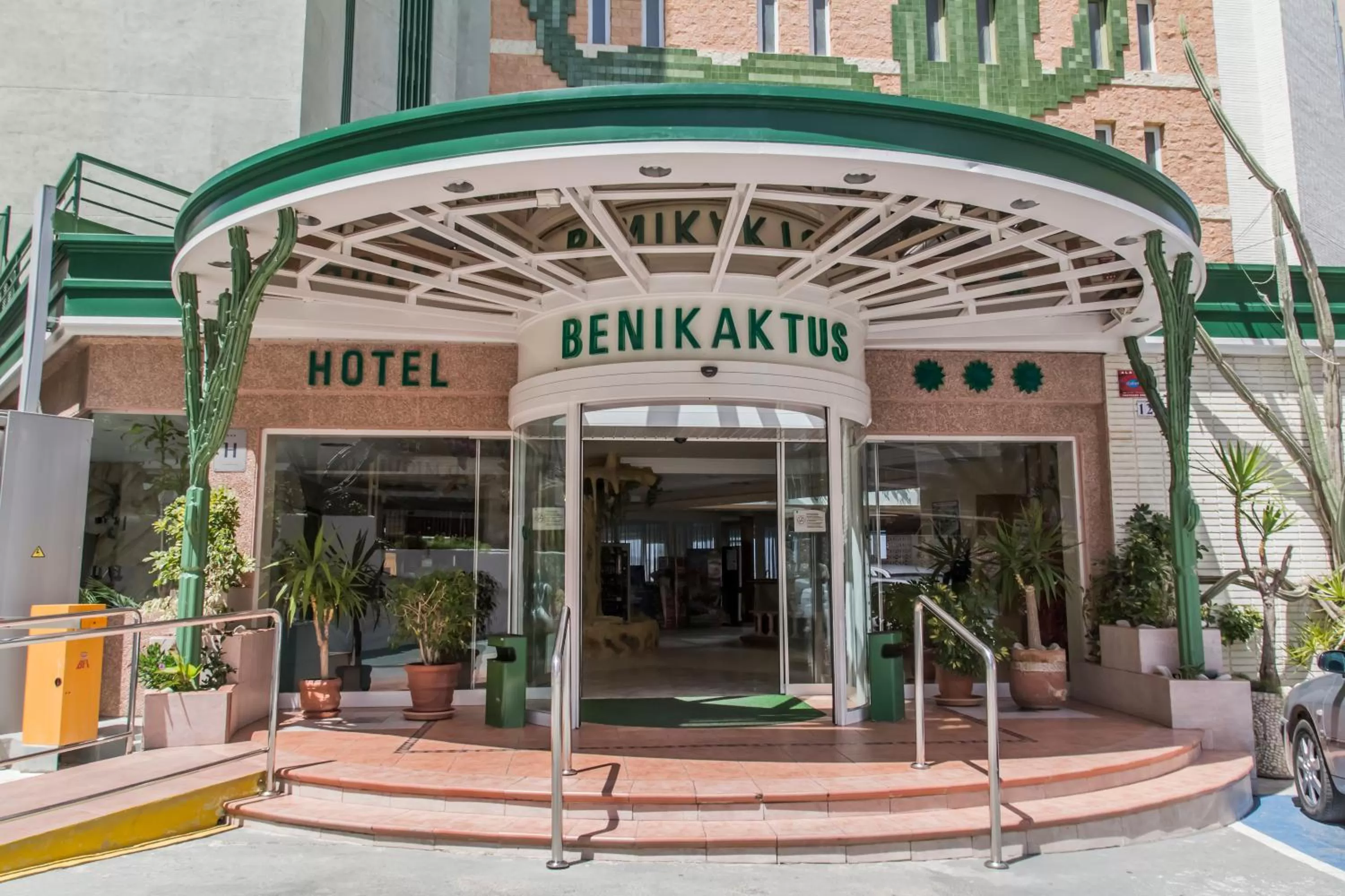 Facade/entrance in KAKTUS Hotel Benikaktus