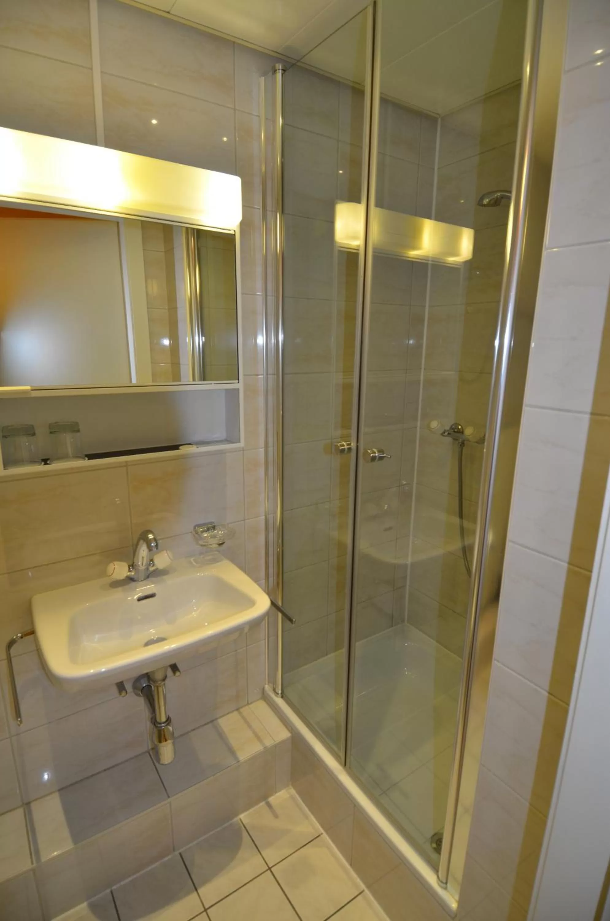 Bathroom in Beausite