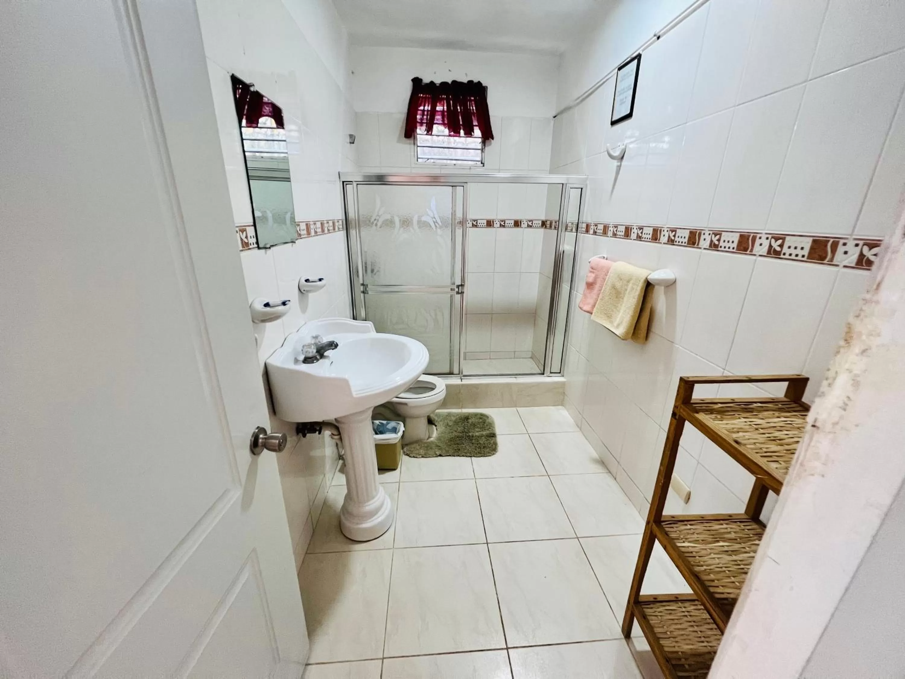 Bathroom in Villa Antonia 16