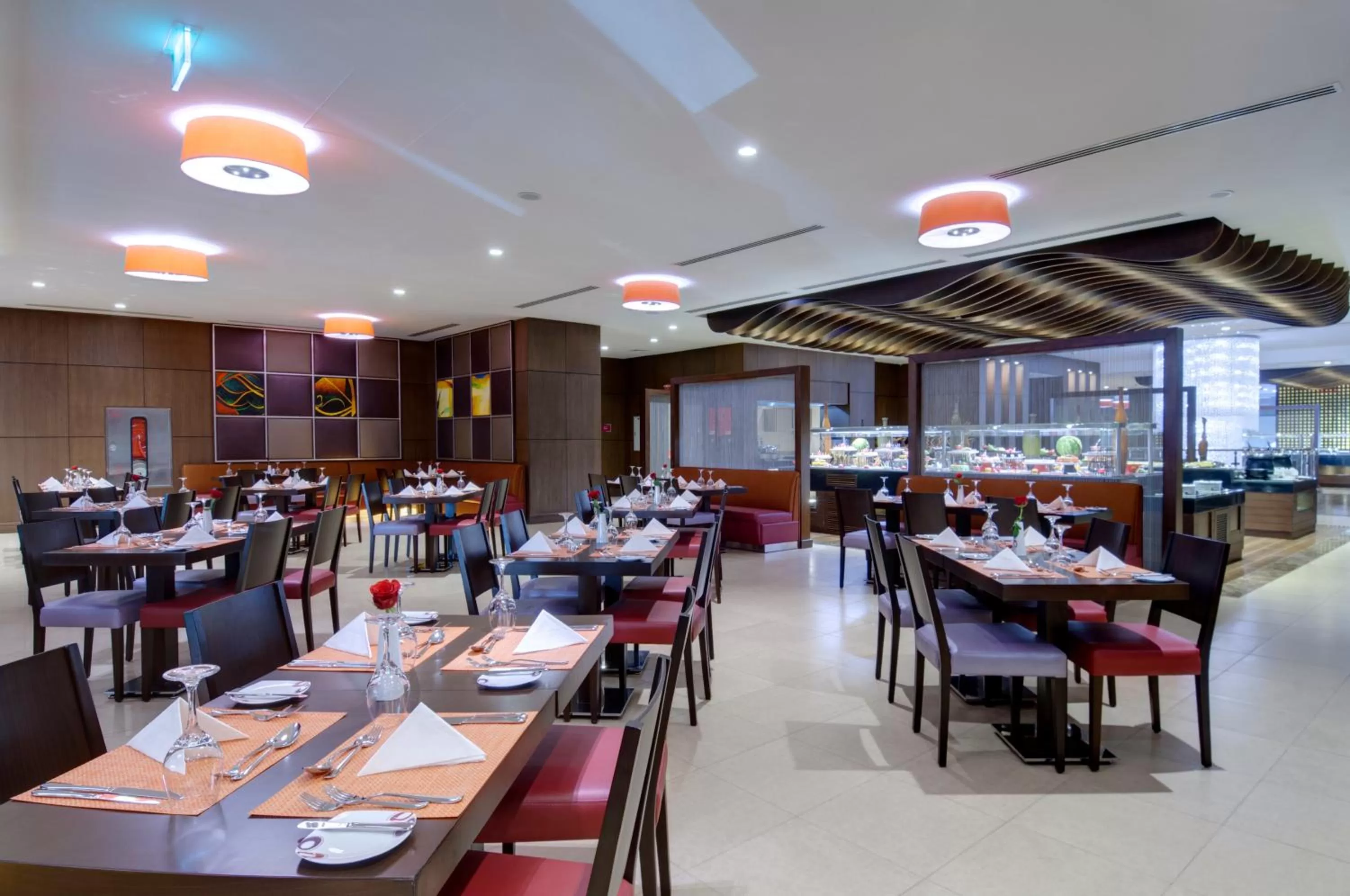 Restaurant/places to eat in Crowne Plaza Madinah by IHG