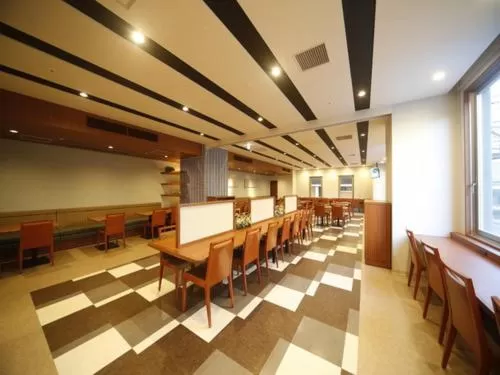 Restaurant/places to eat in Dormy Inn Kochi