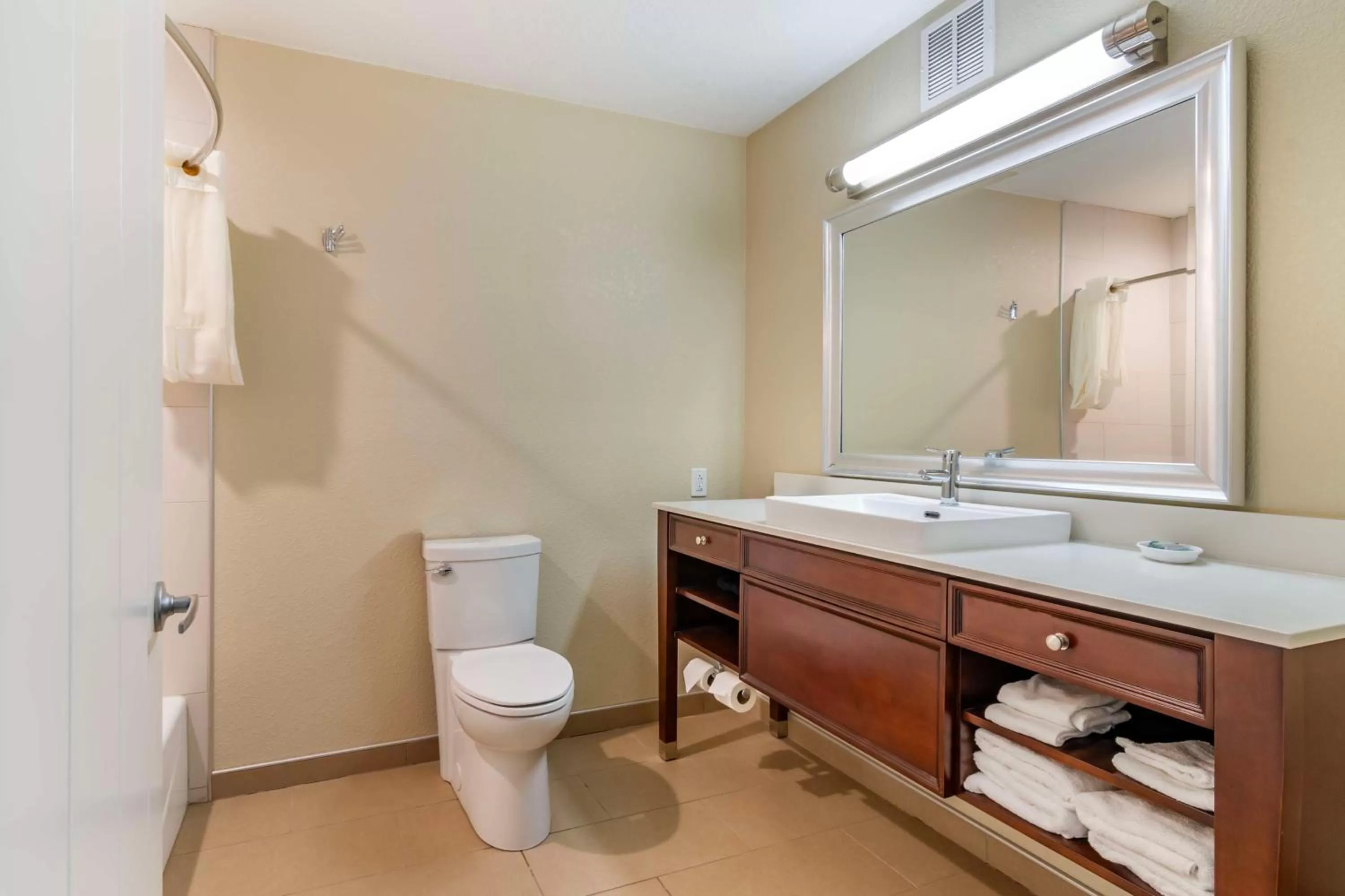 Bathroom in Best Western On the River