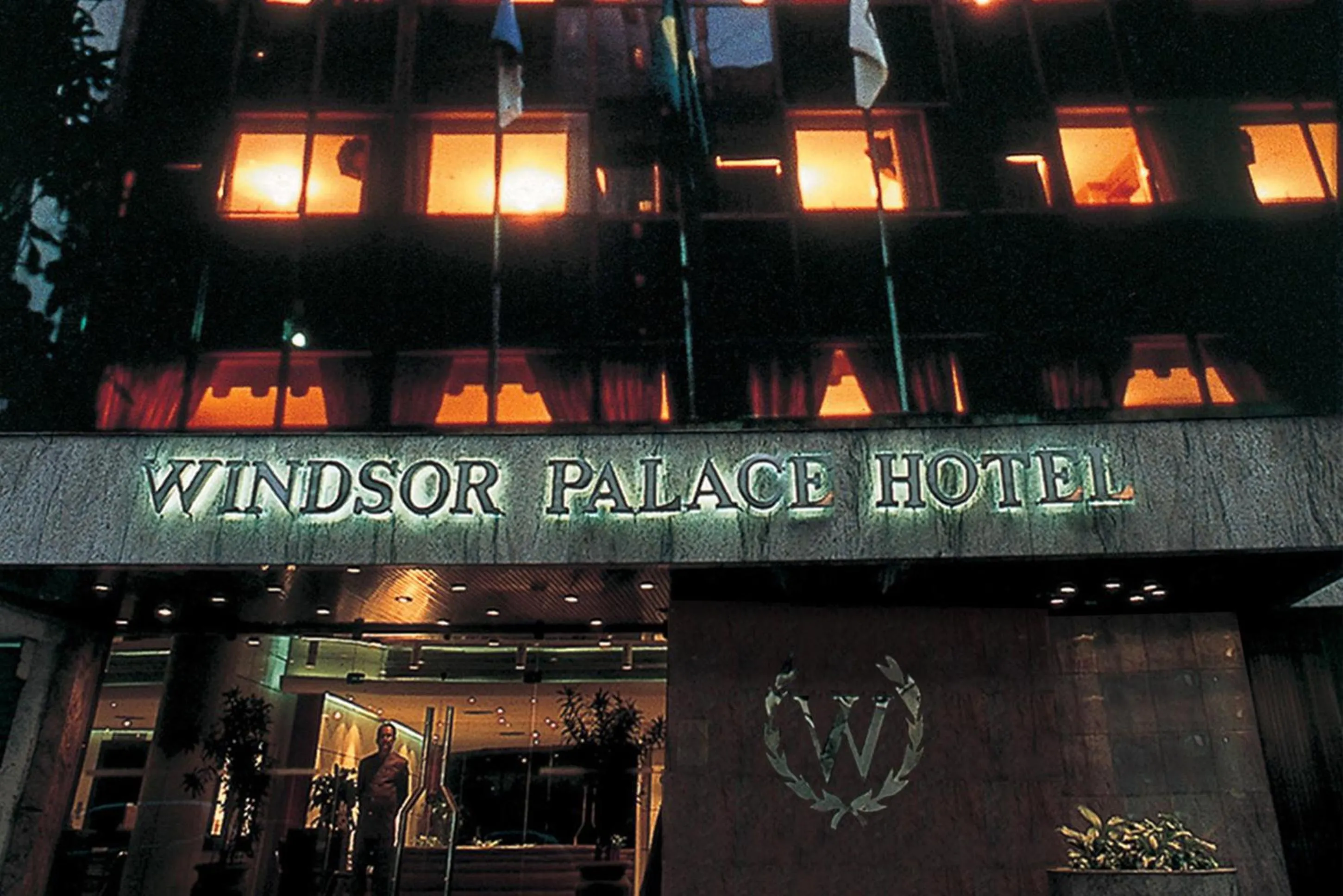 Facade/entrance in Windsor Palace Copacabana