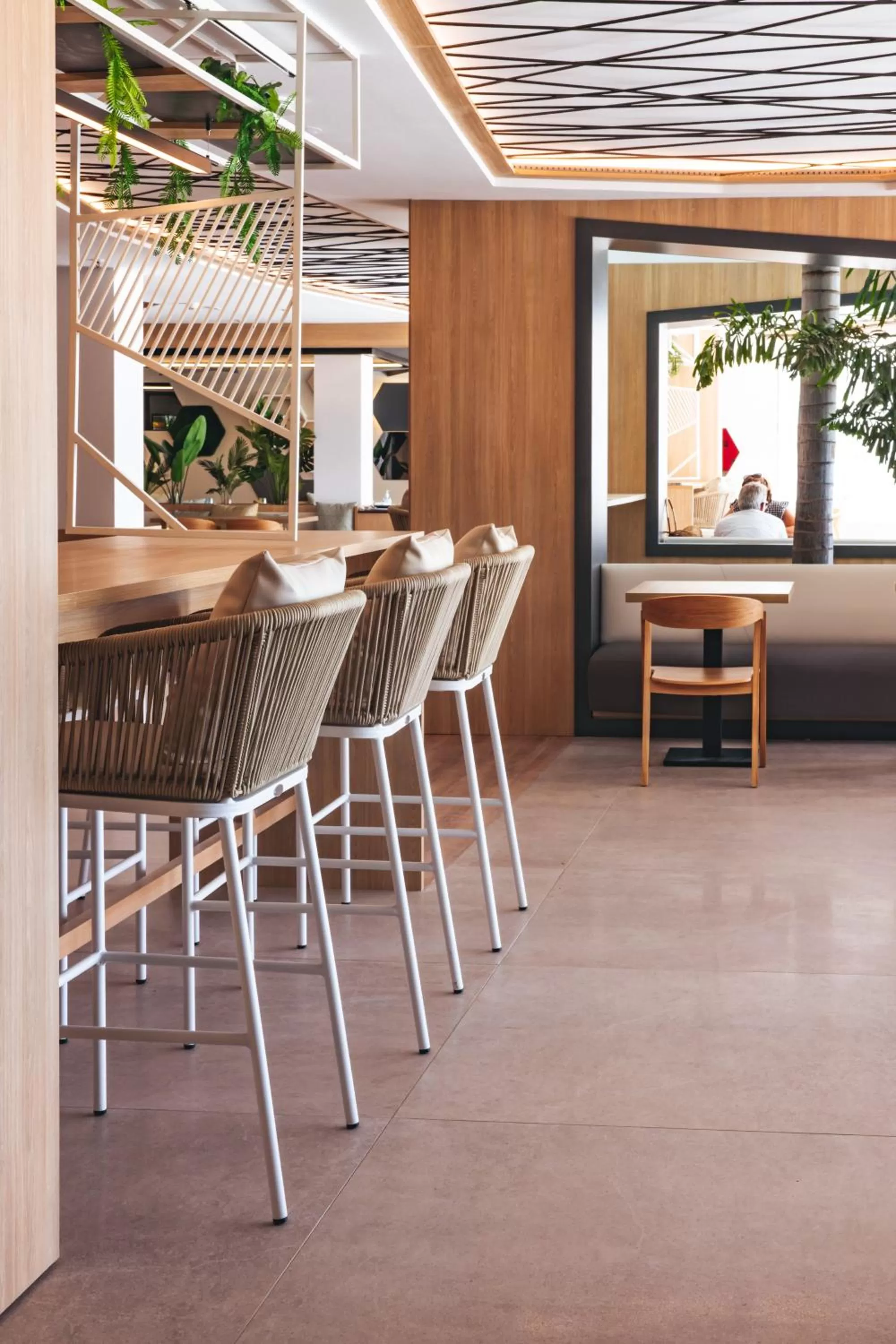 Restaurant/places to eat in MYND Adeje