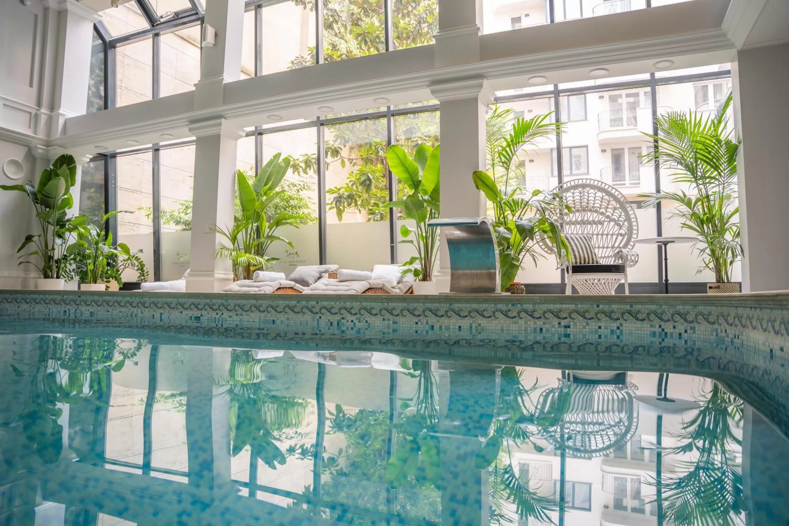 Swimming pool in Queen's Court Hotel & Residence