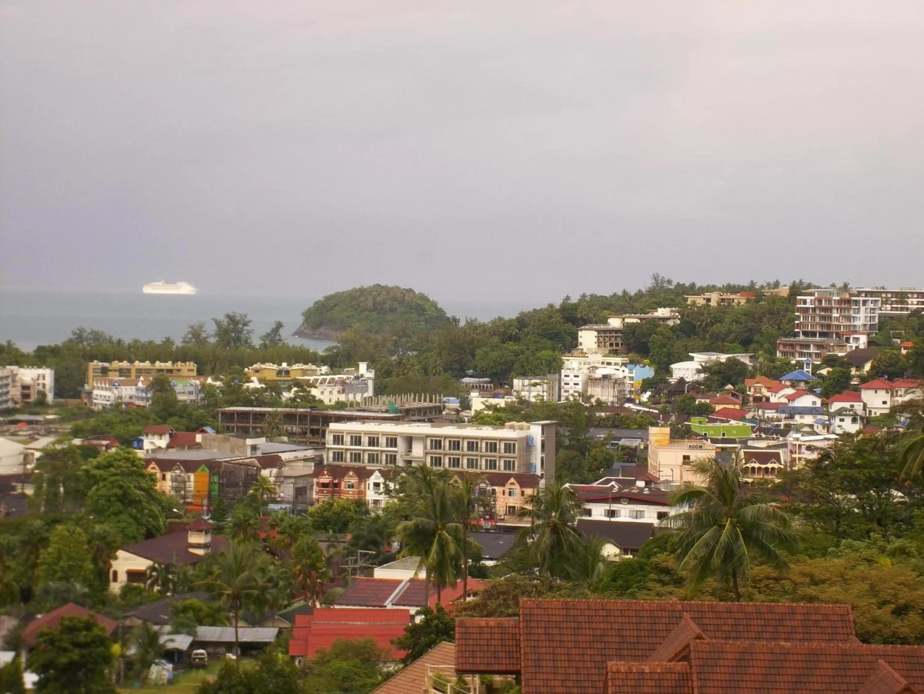 Day in Mountain Seaview Luxury Apartments