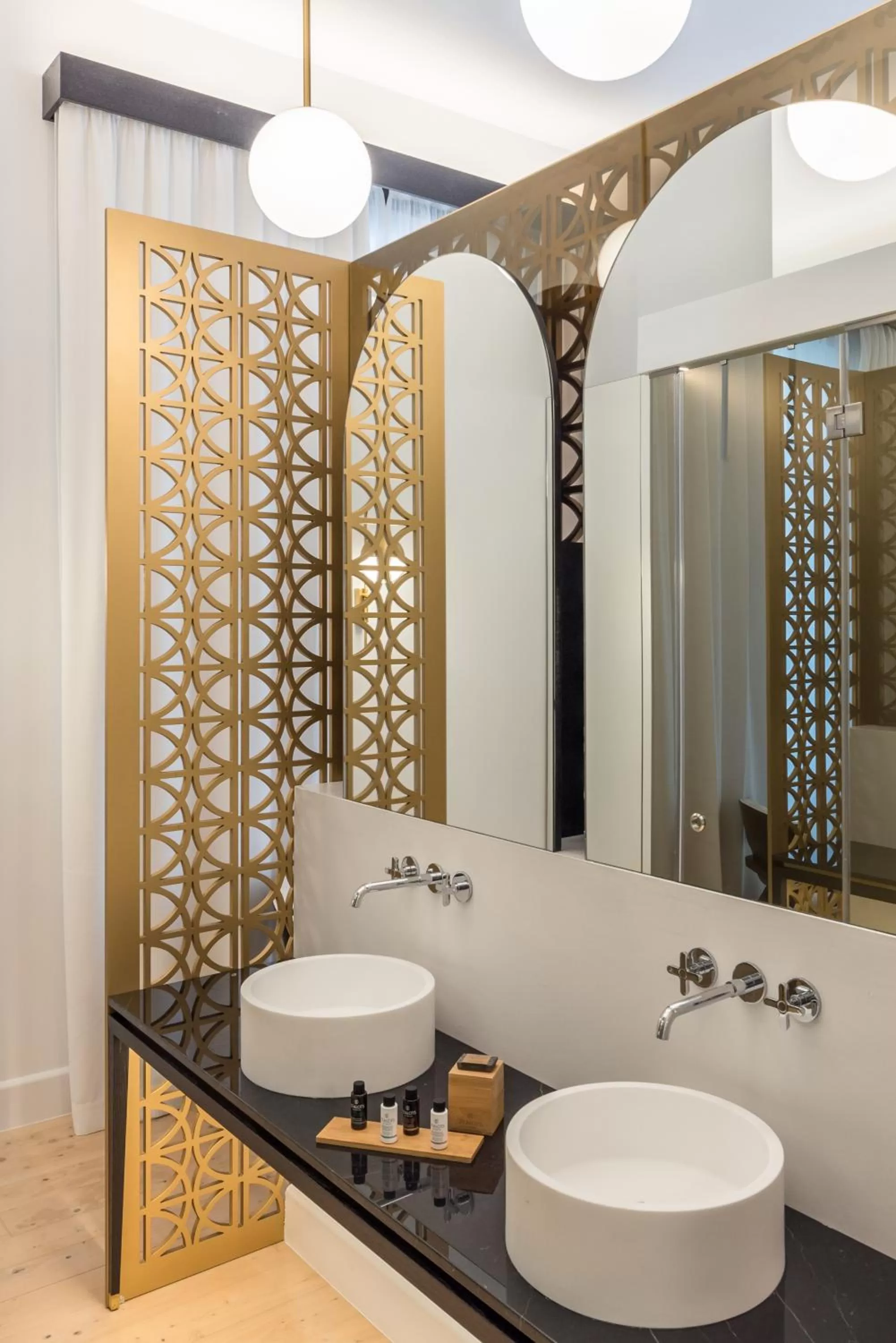 Bathroom in S Paul City Hotel