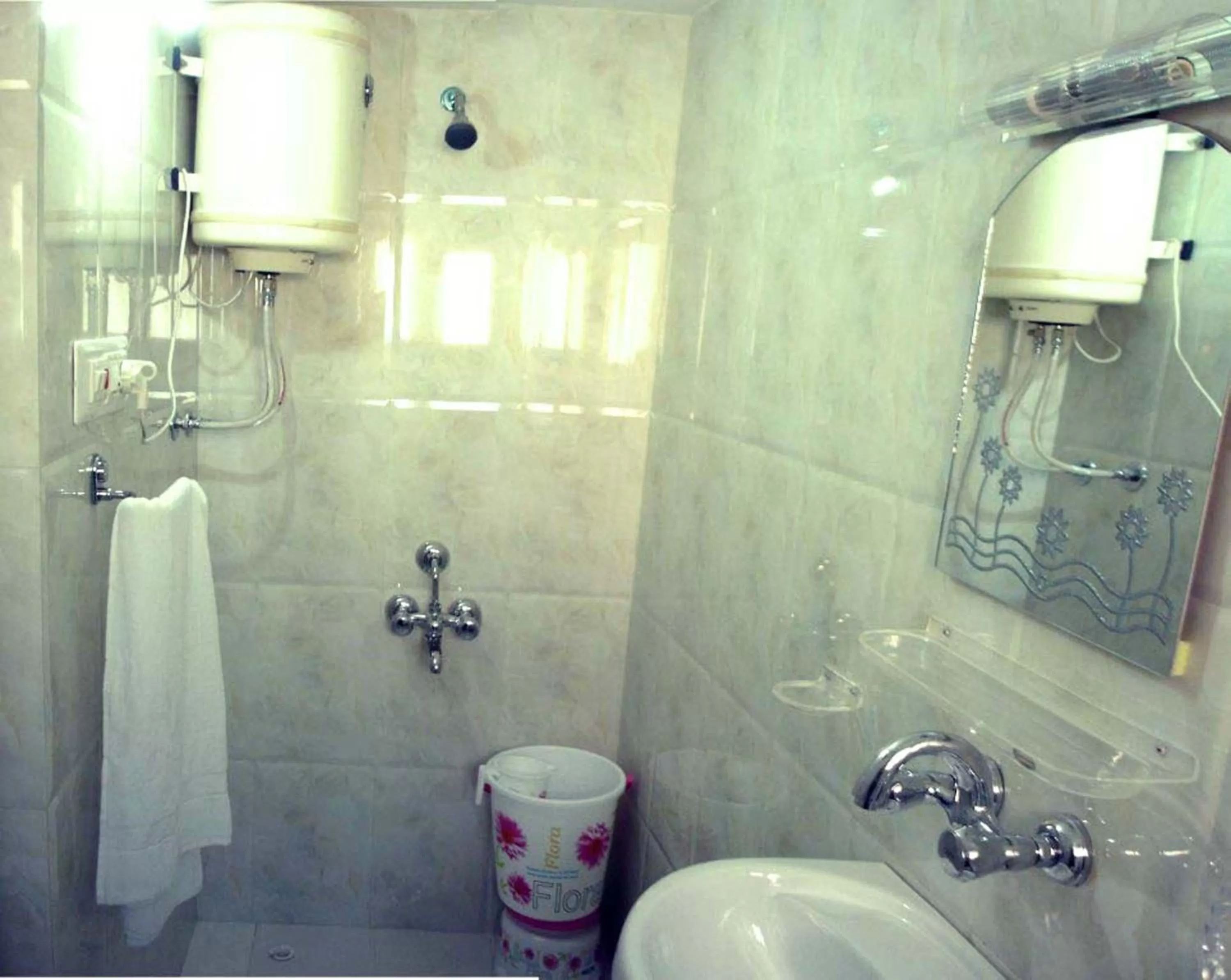 Bathroom in Ikraam Inn Bed & Breakfast