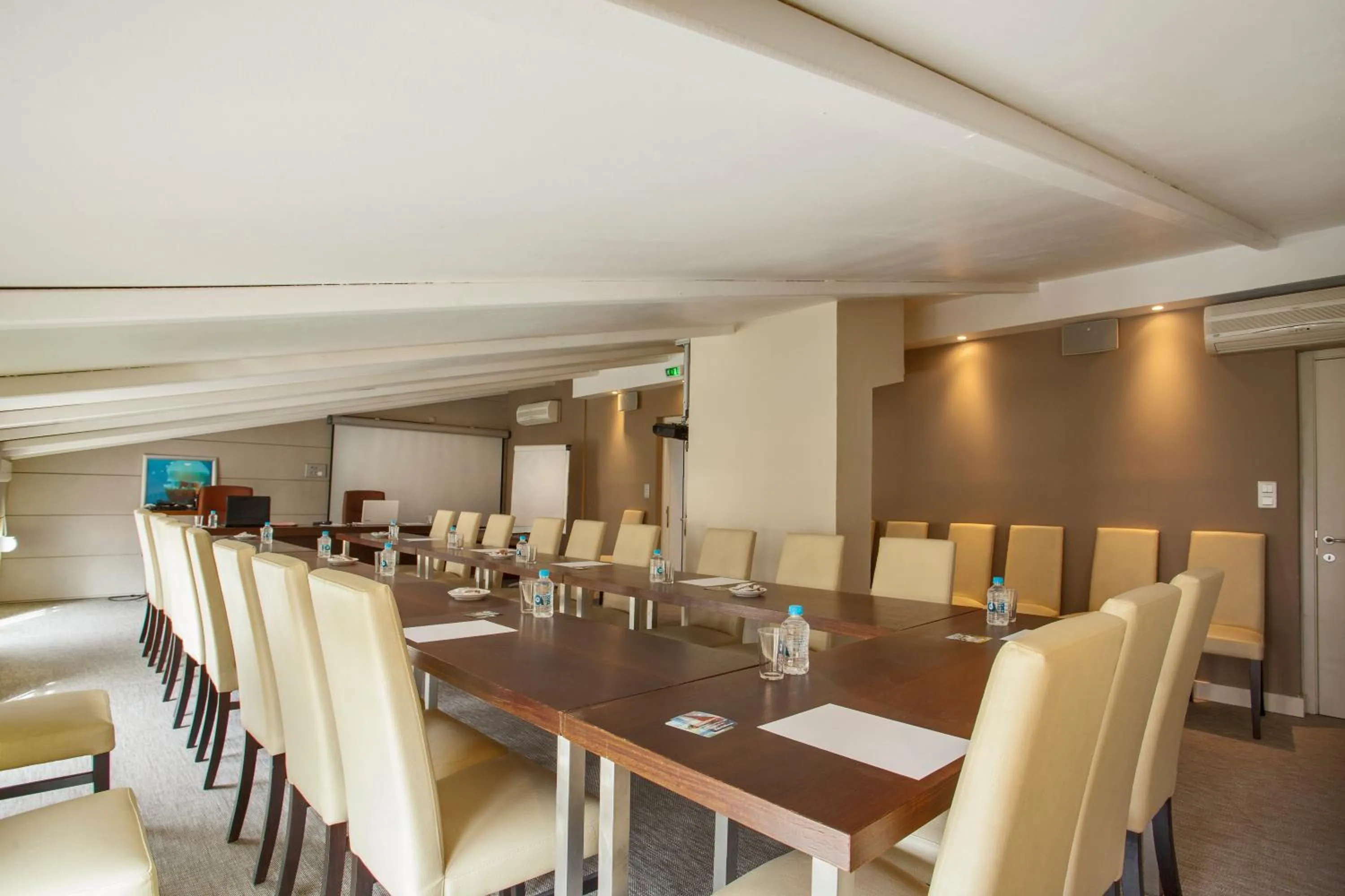 Business facilities in Le Neptune & Spa