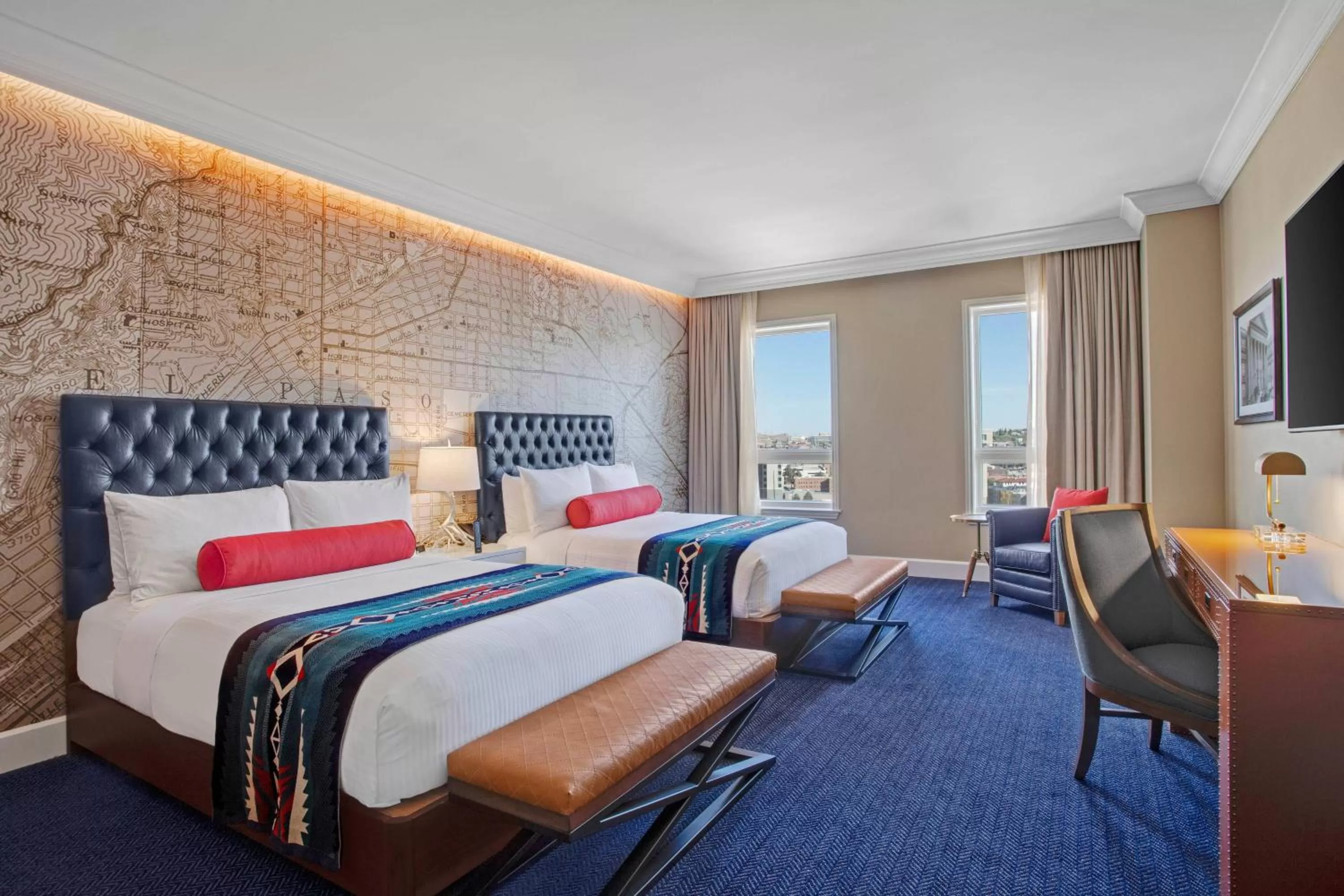 Photo of the whole room, Bed in Hotel Paso Del Norte, Autograph Collection