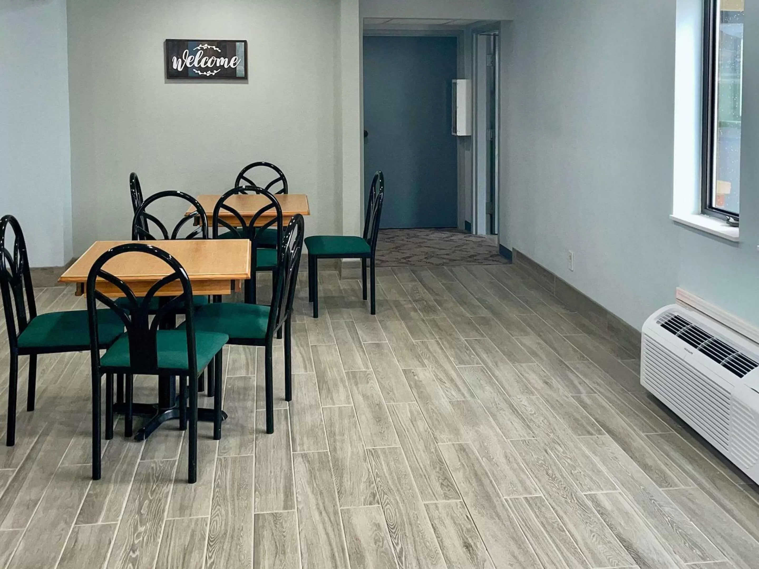 Restaurant/places to eat in Lamoni Inn & Suites