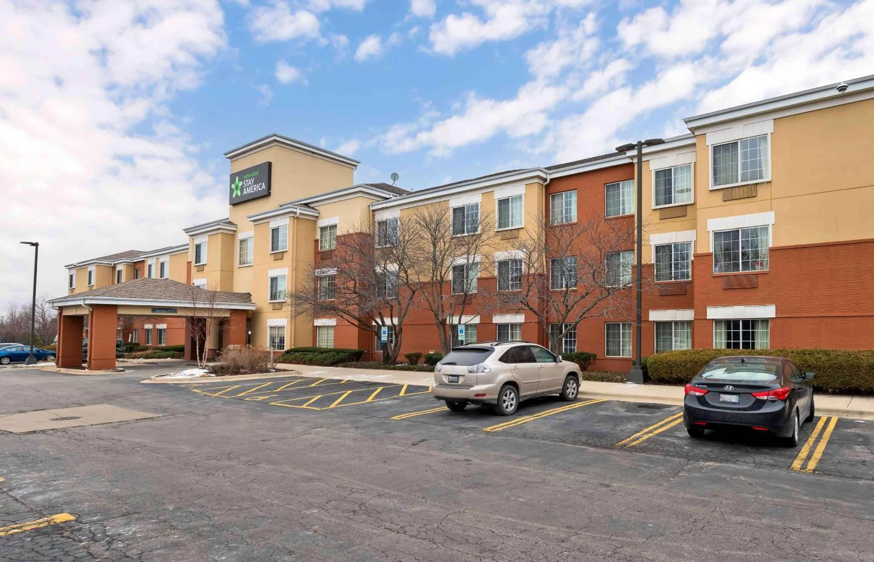 Property building in Extended Stay America Suites - Chicago - Schaumburg - Convention Center