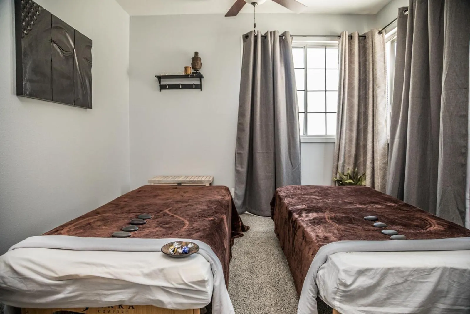 Massage, Bed in Mountain Inn at Lutsen