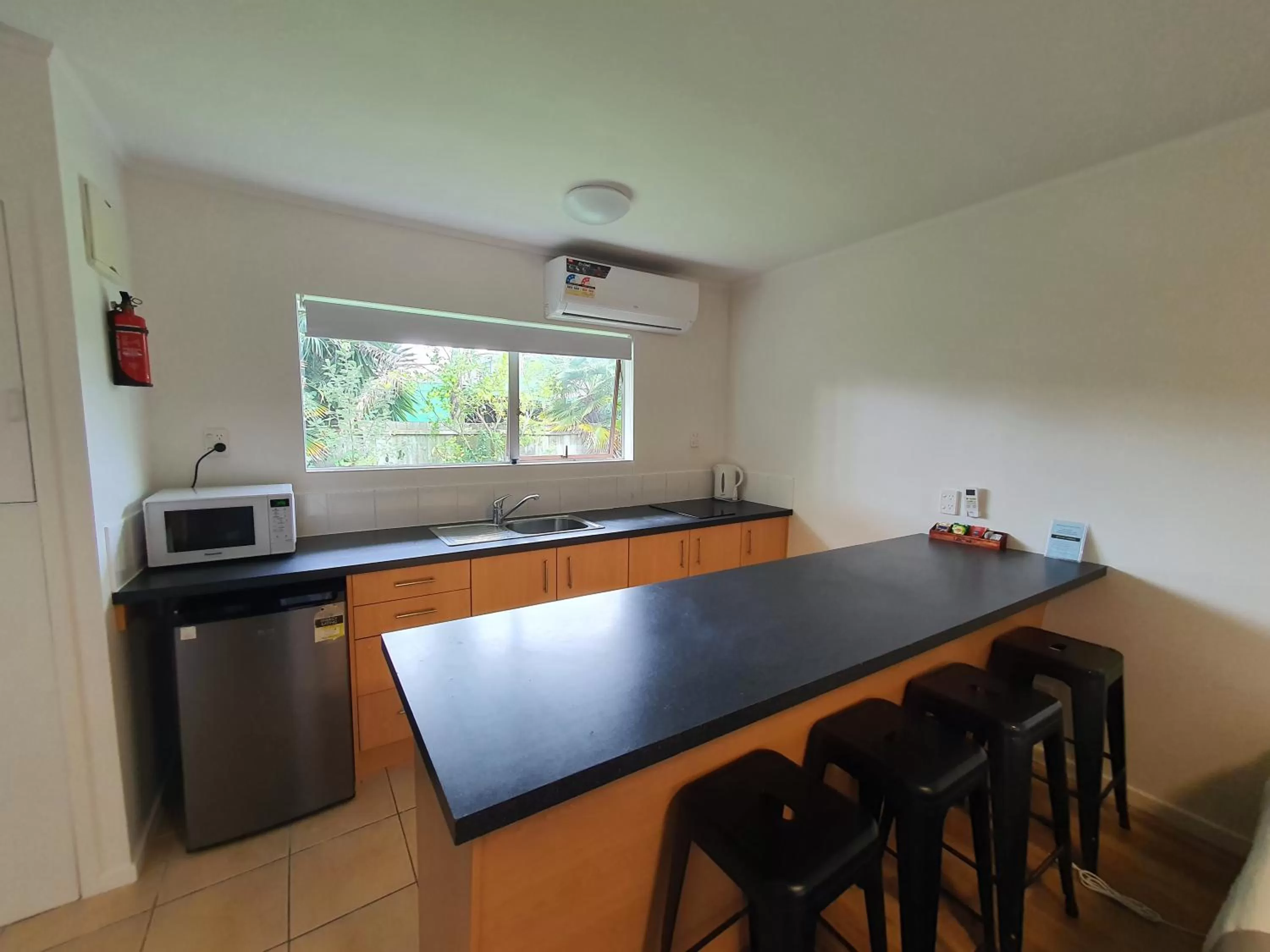 Dining area in Ocean Inn Motel