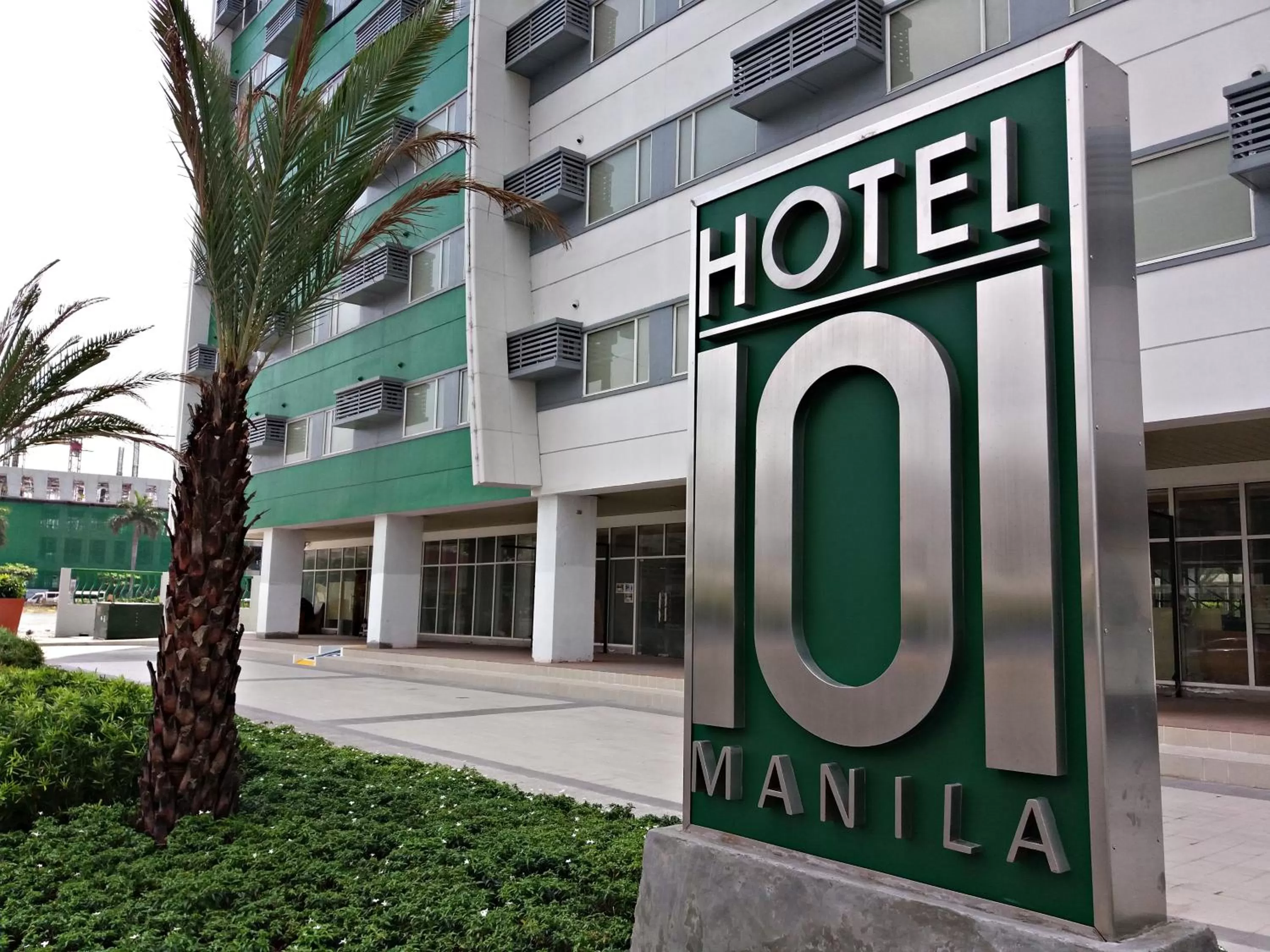 Facade/entrance in Hotel101 - Manila