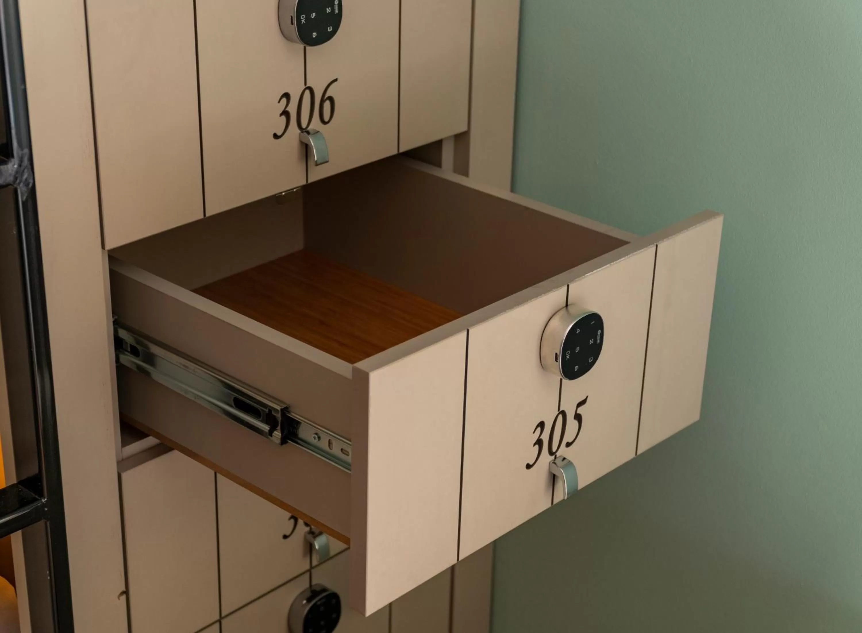 microwave in Agora Guesthouse